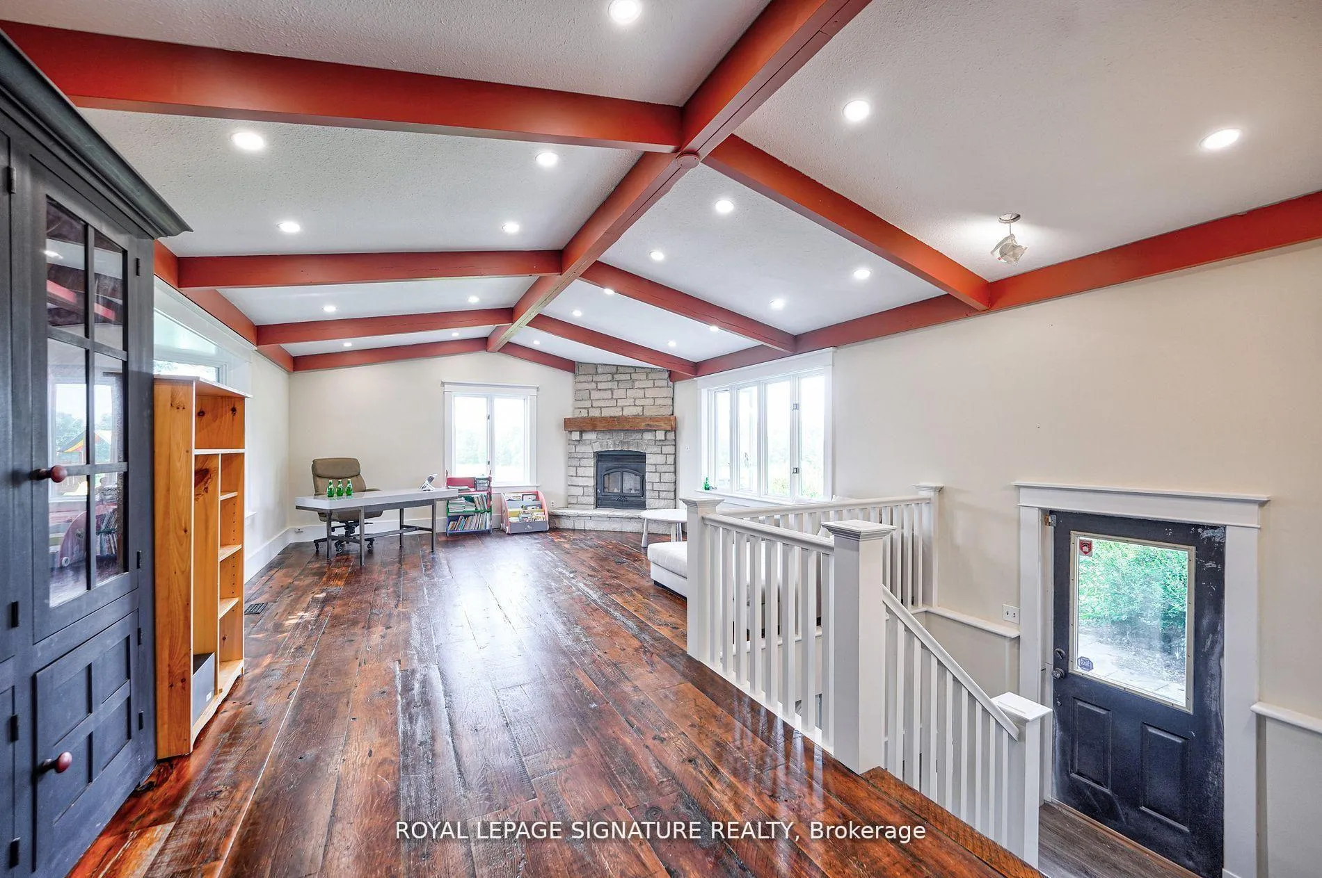 Photo 13 of 424 8th Concession Road, Hamilton, Rural Flamborough — HOMEH