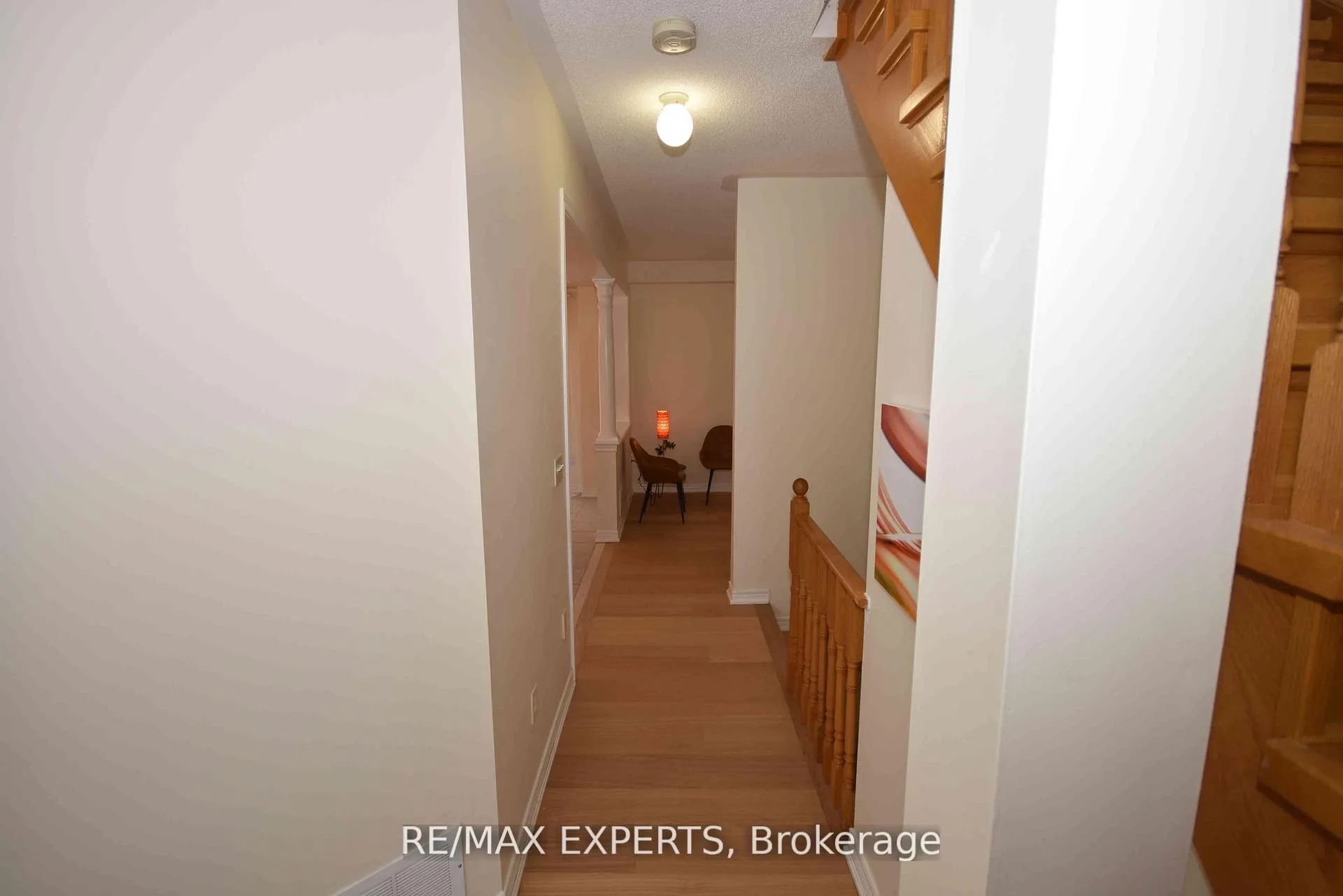 Photo 3 of Unit 7, 57 Drew Kelly Way, Markham, Buttonville — HOMEH