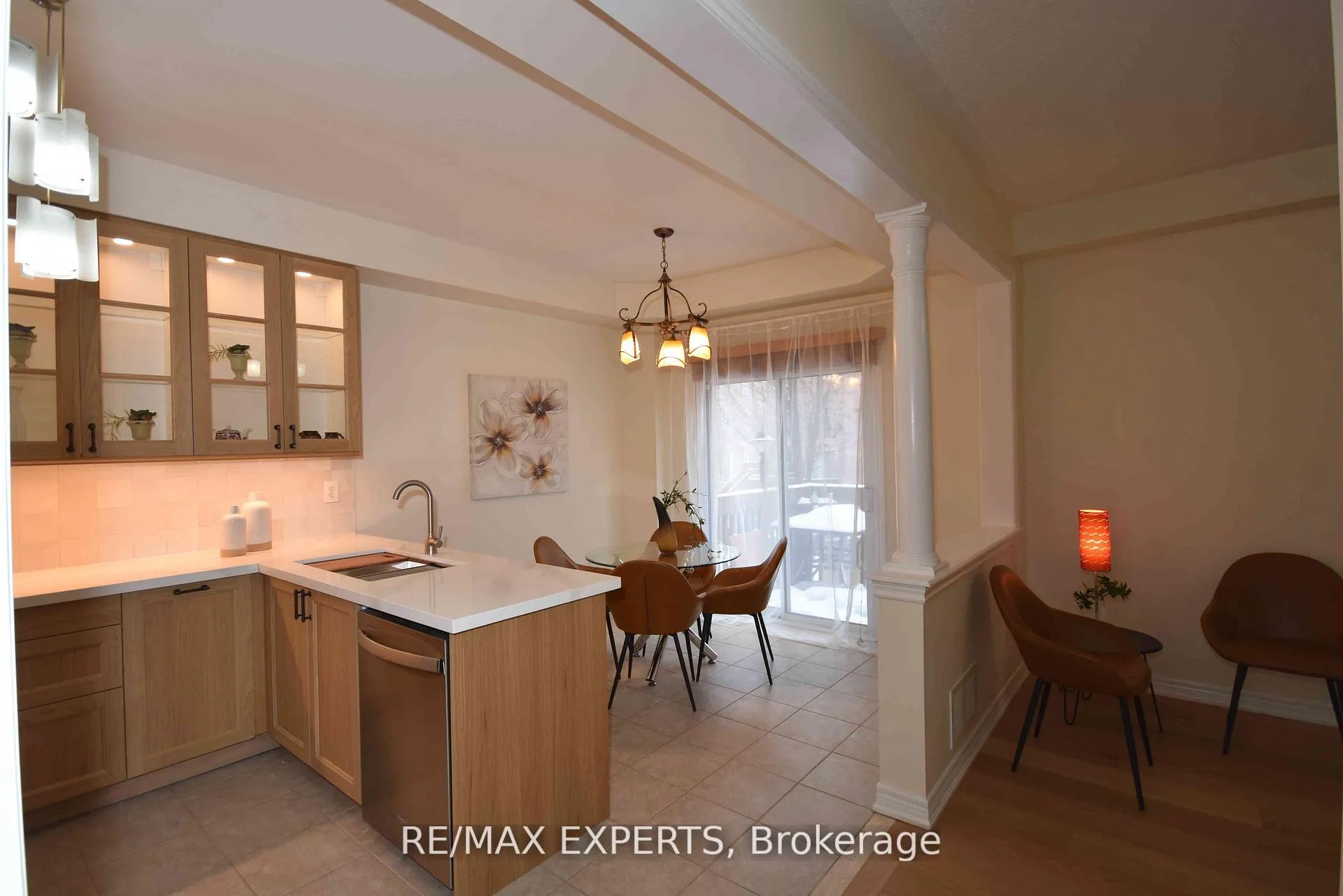 Photo 10 of Unit 7, 57 Drew Kelly Way, Markham, Buttonville — HOMEH