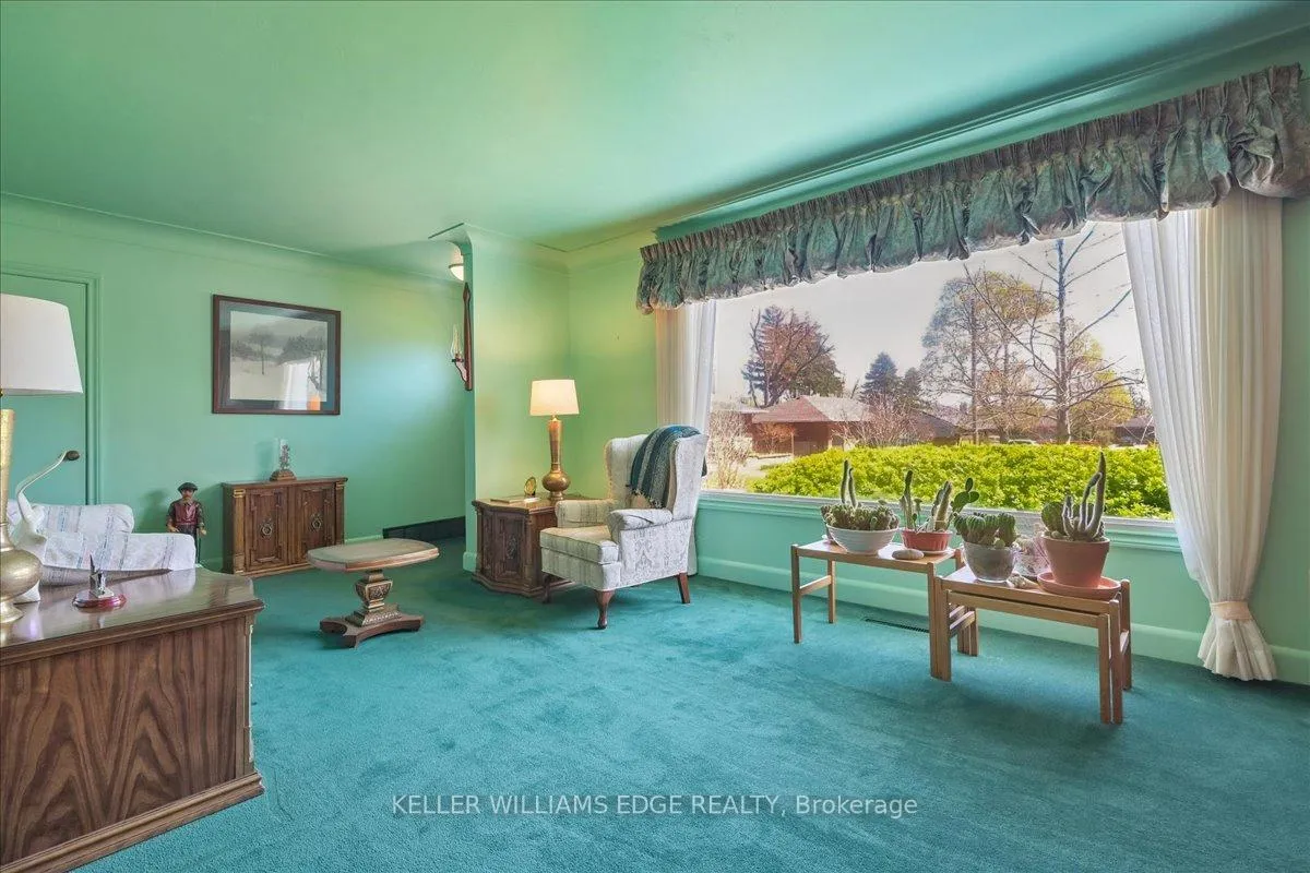 Photo 12 of 2117 Edinburgh Drive, Burlington, Brant — HOMEH