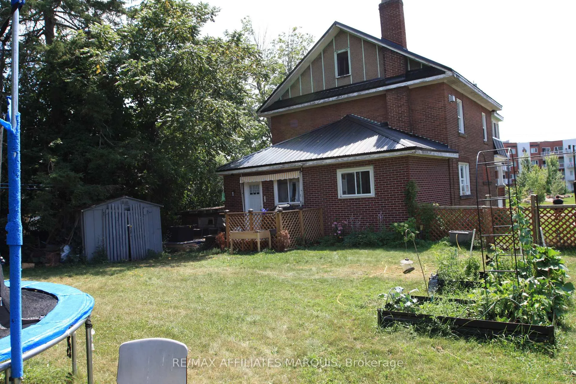 Photo 5 of 37 Mcgill Street S, Smiths Falls — HOMEH