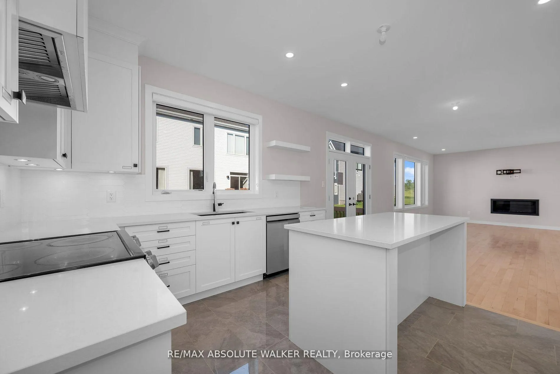 Photo 9 of 440 Appalachian Circle, Ottawa, Barrhaven - Half Moon Bay — HOMEH