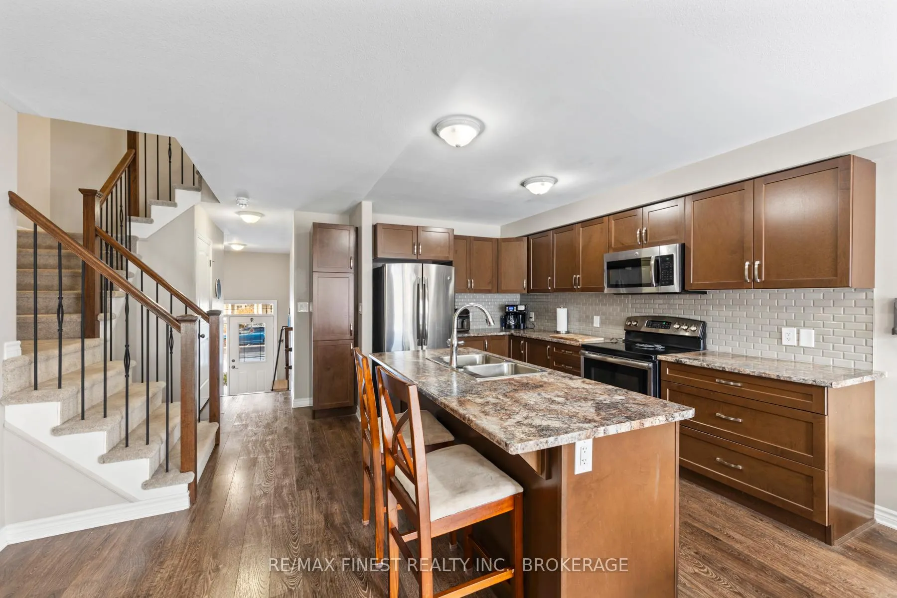 Photo 6 of 1395 Tremont Drive, Kingston, City Northwest — HOMEH