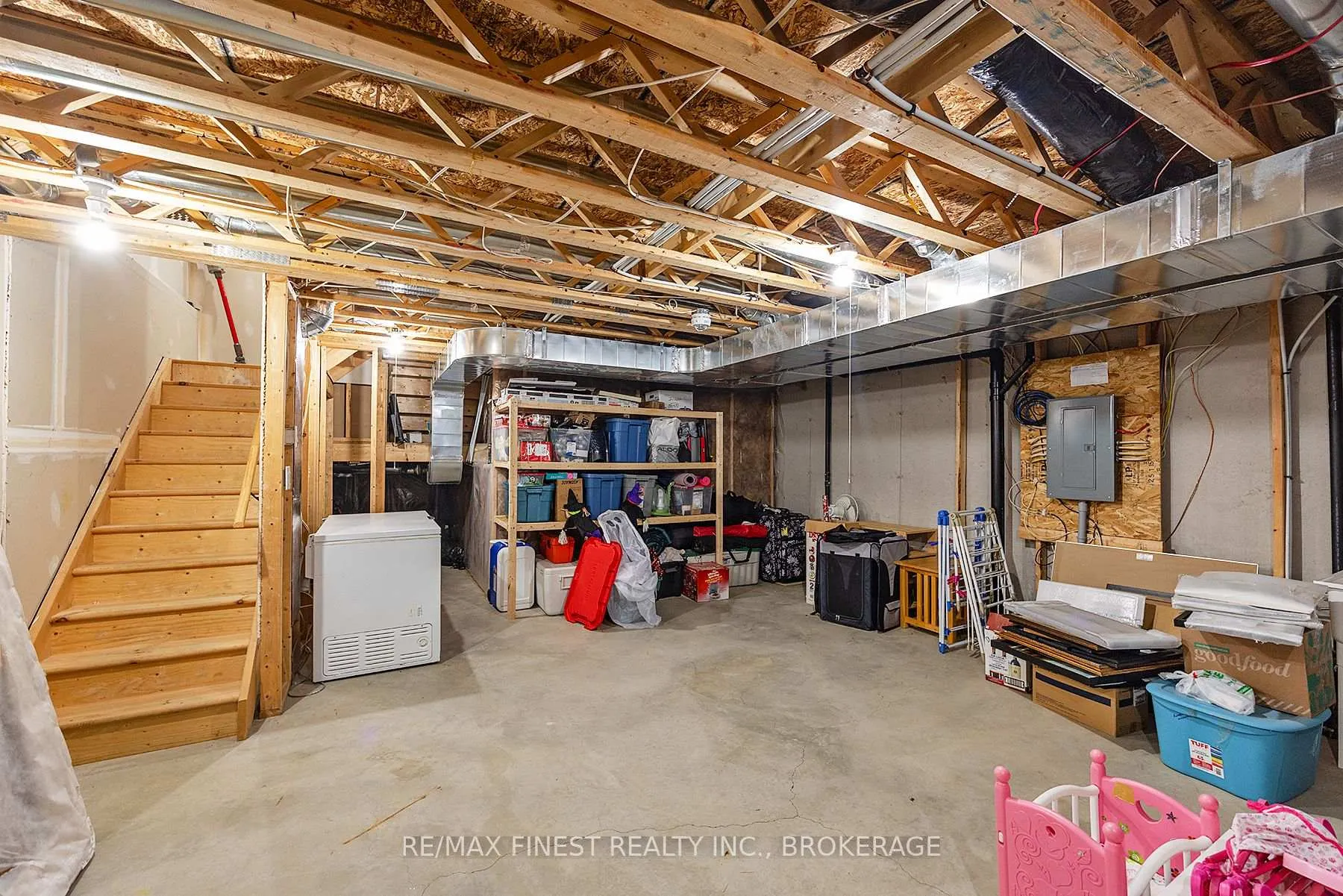 Photo 29 of 1395 Tremont Drive, Kingston, City Northwest — HOMEH