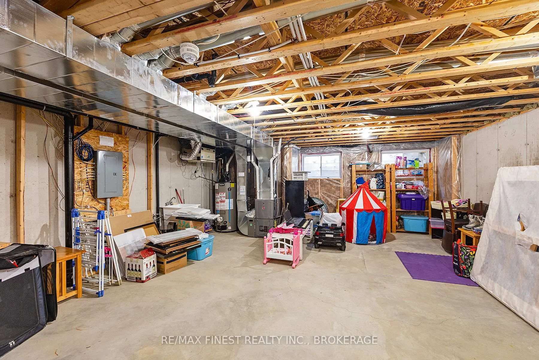 Photo 30 of 1395 Tremont Drive, Kingston, City Northwest — HOMEH