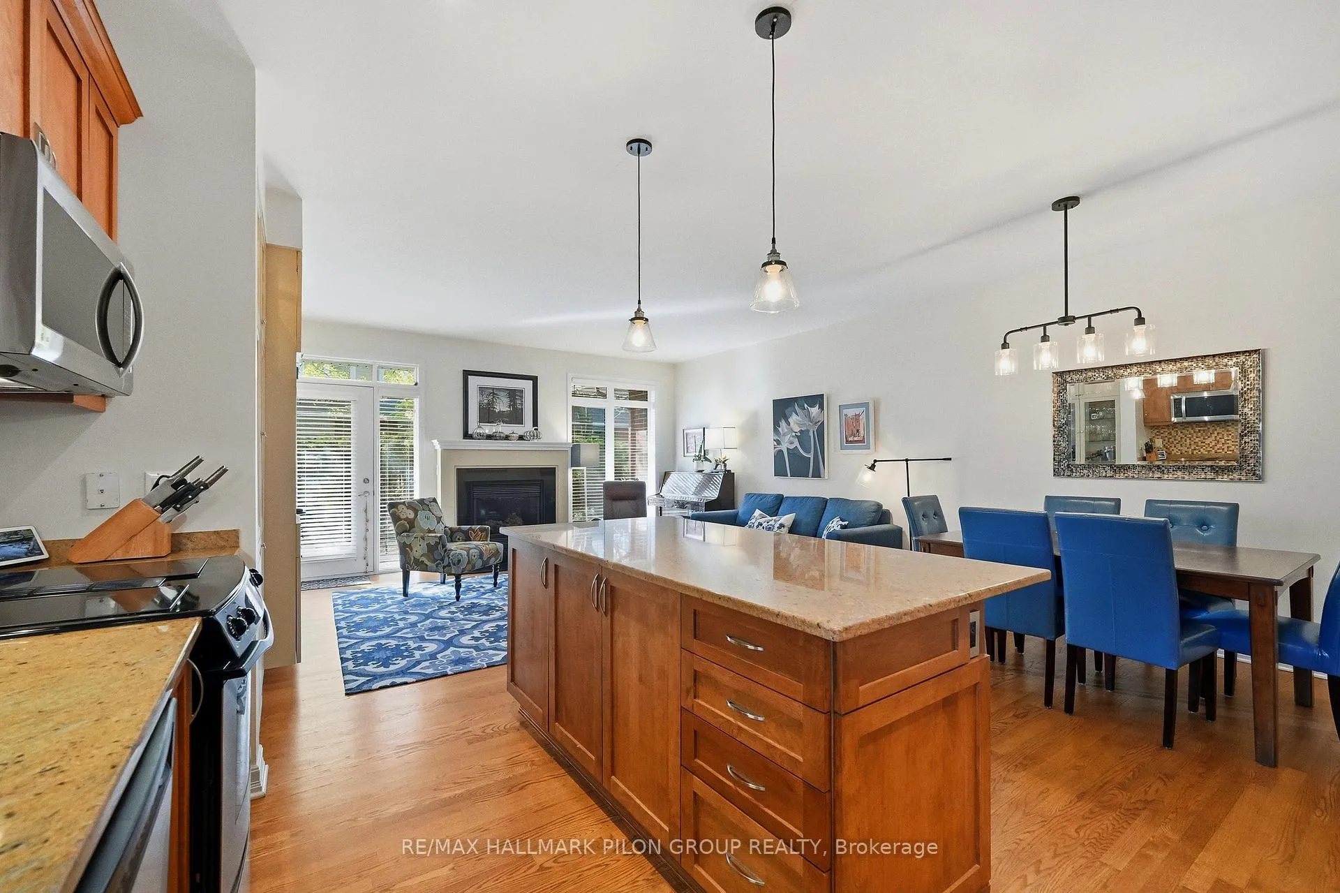 Photo 6 of 2380 Virginia Drive, Ottawa, Guildwood Estates - Urbandale Acres — HOMEH