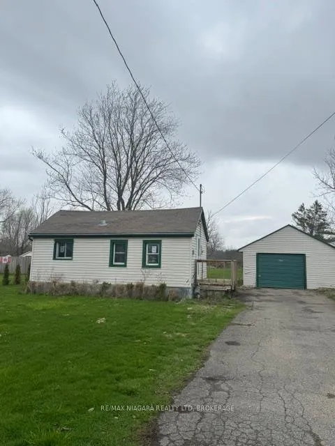 Photo 1 of 10818 Lakeshore Road W, Wainfleet, Lakeshore — HOMEH