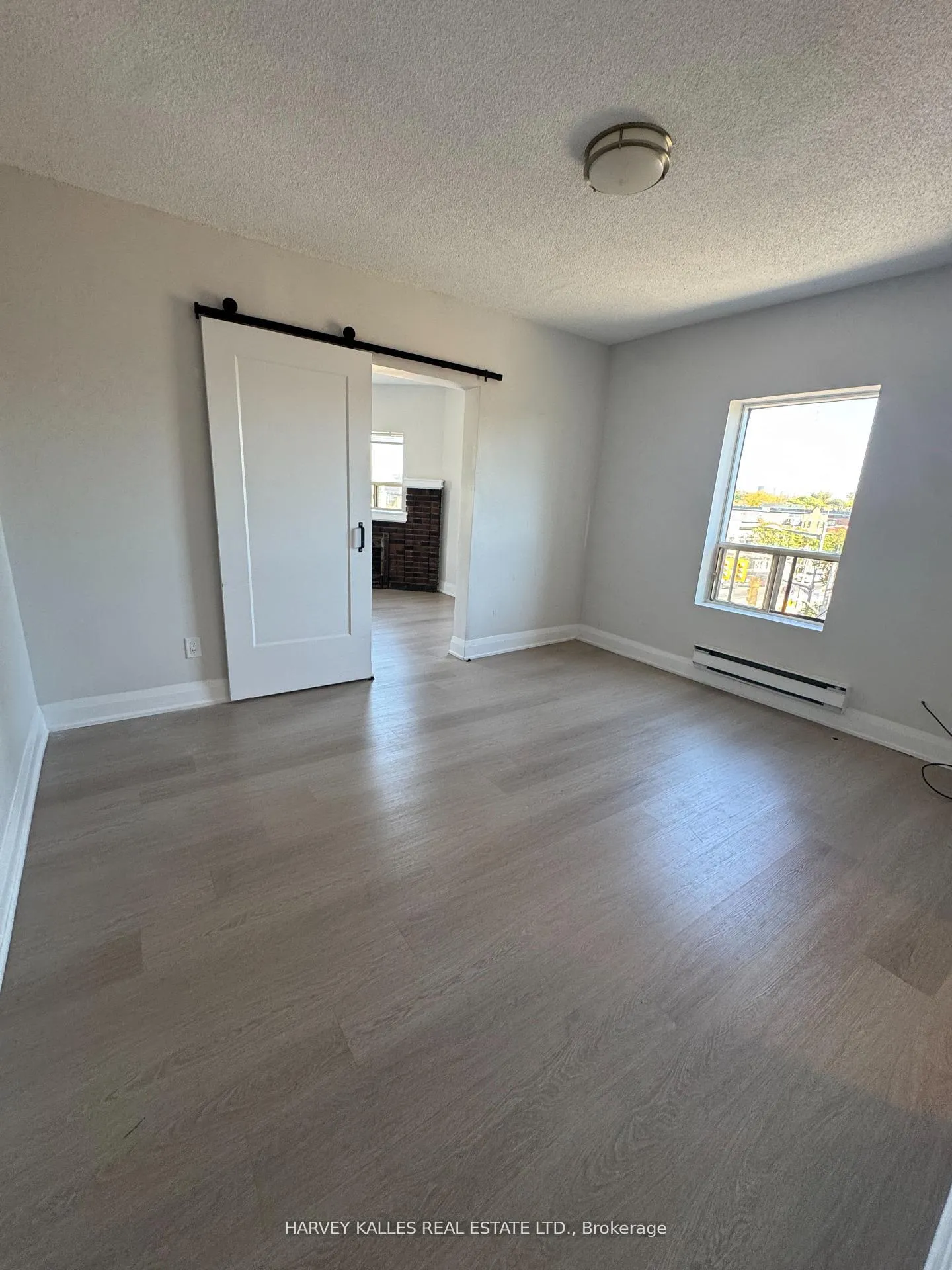 Photo 4 of Unit 6, 98 Northcliffe Boulevard, Toronto, Oakwood Village — HOMEH