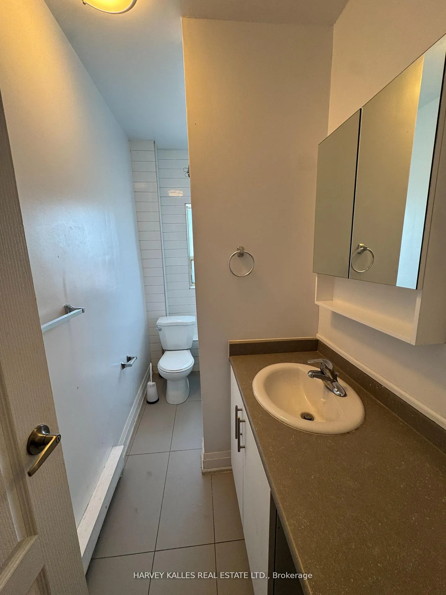 Photo 6 of Unit 6, 98 Northcliffe Boulevard, Toronto, Oakwood Village — HOMEH