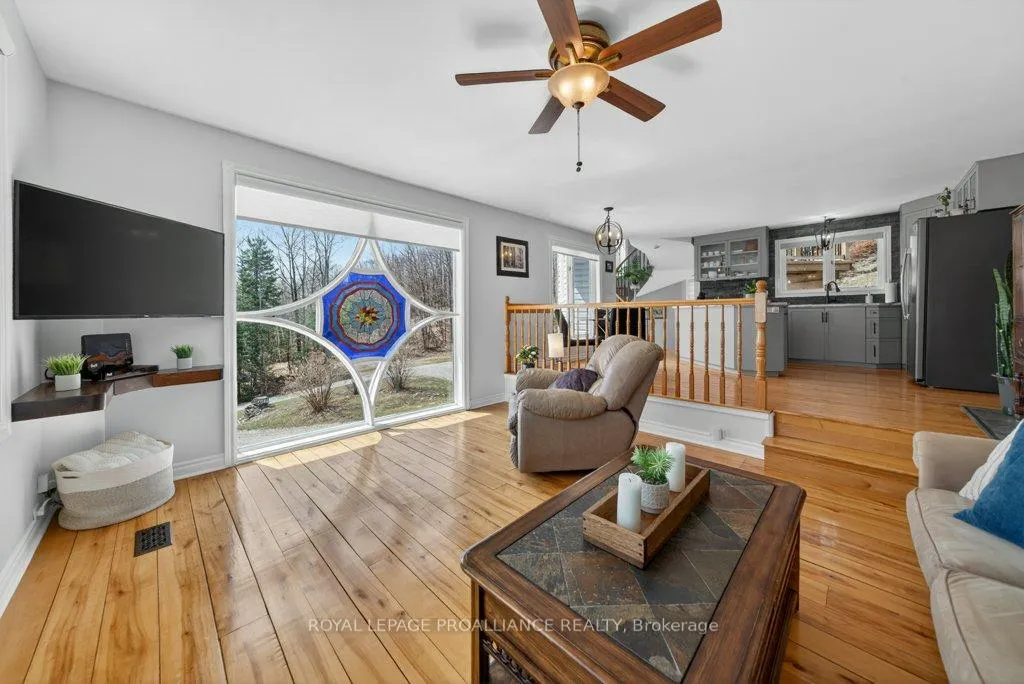 Photo 4 of 9537 Road 509, Frontenac, Frontenac North — HOMEH