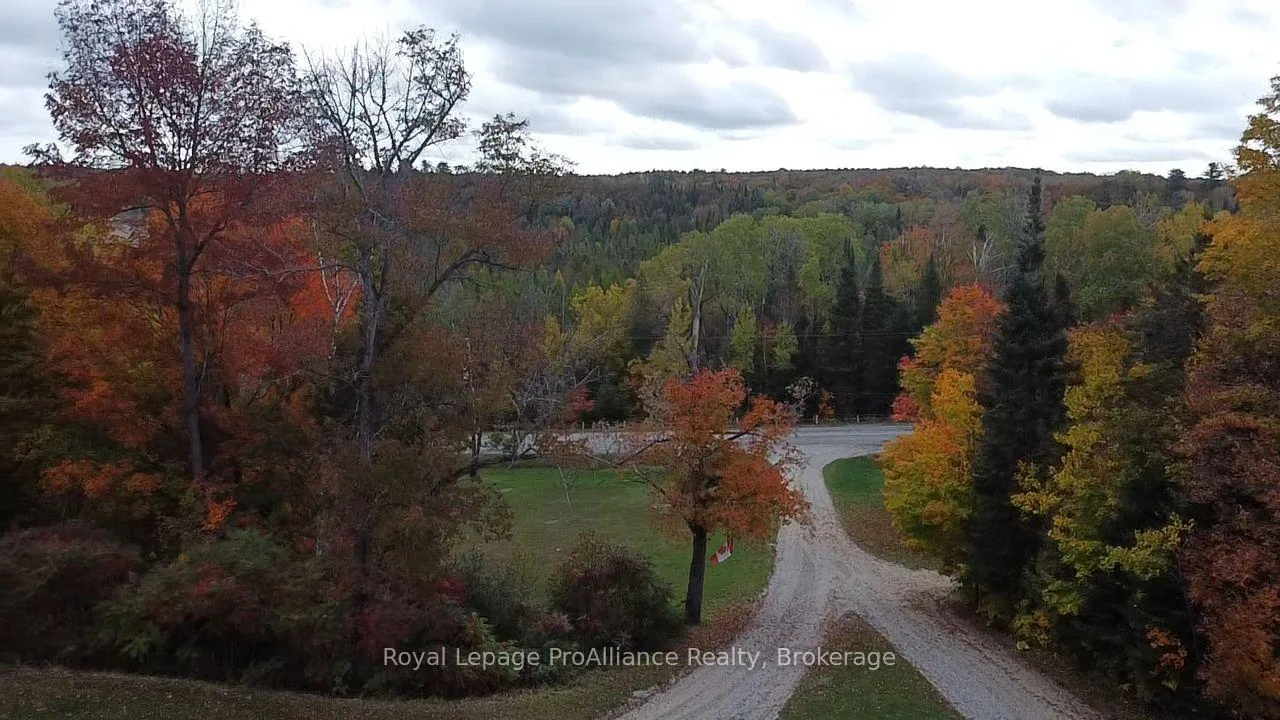 Photo 2 of 9537 Road 509, Frontenac, Frontenac North — HOMEH
