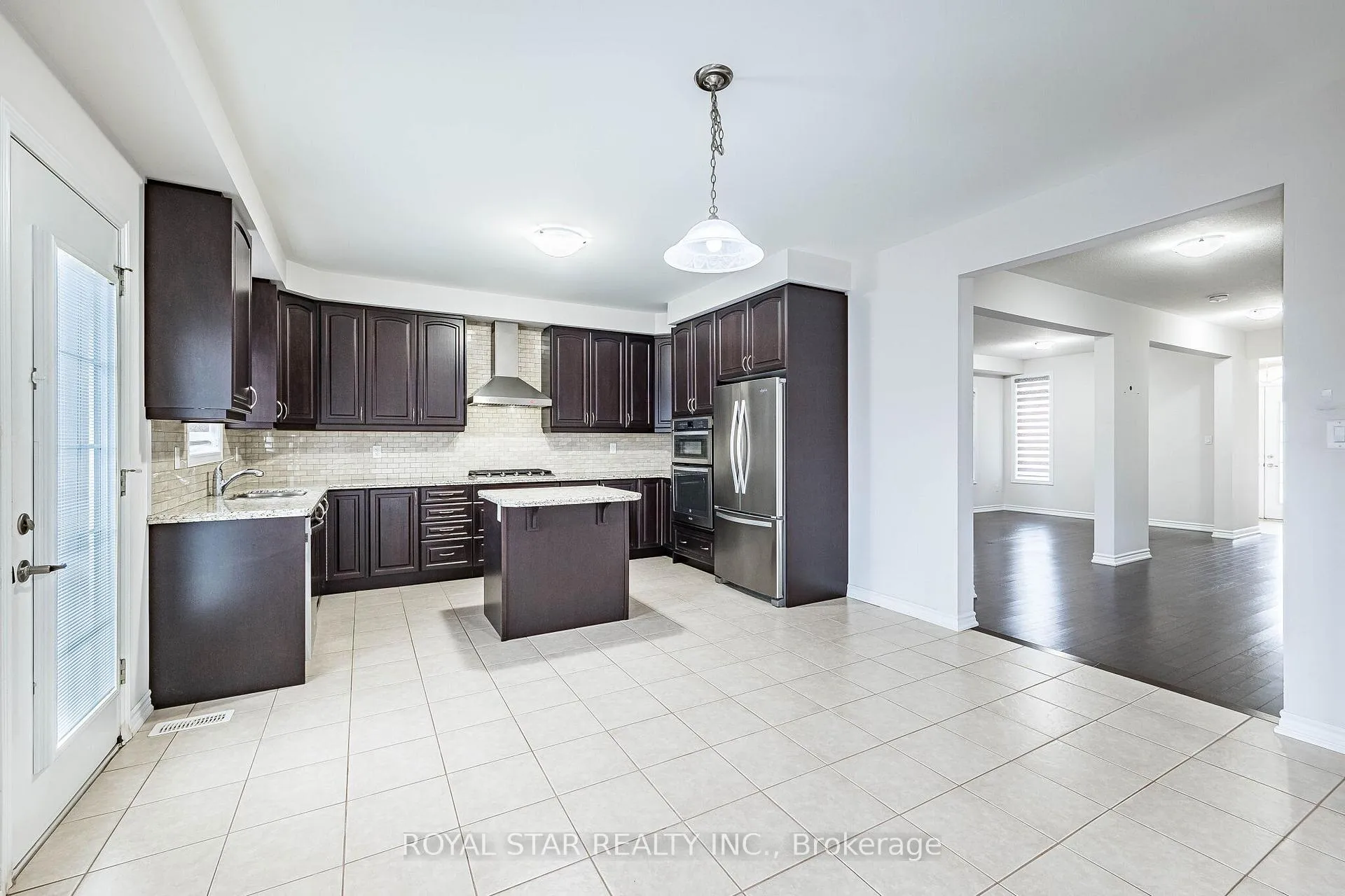 Photo 15 of 44 Hammerhead Road, Brampton, Northwest Brampton — HOMEH