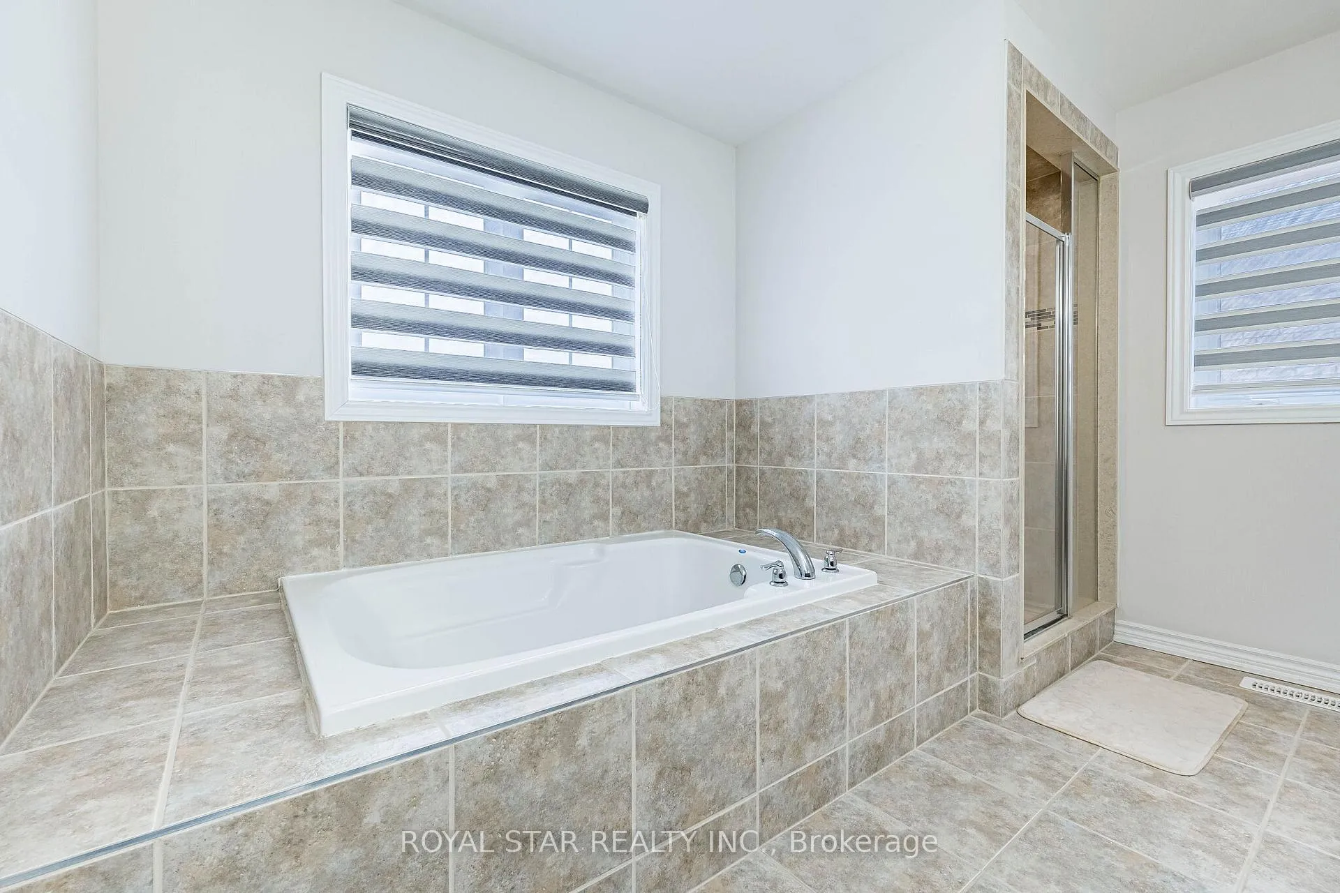 Photo 28 of 44 Hammerhead Road, Brampton, Northwest Brampton — HOMEH