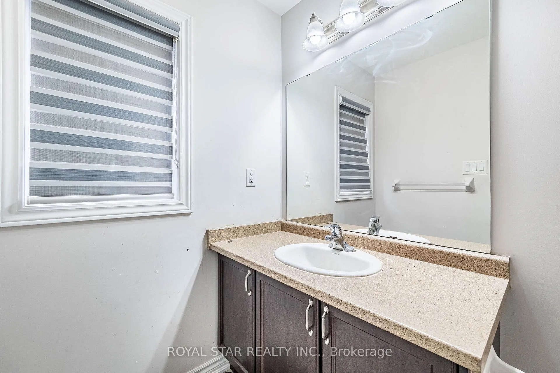 Photo 34 of 44 Hammerhead Road, Brampton, Northwest Brampton — HOMEH