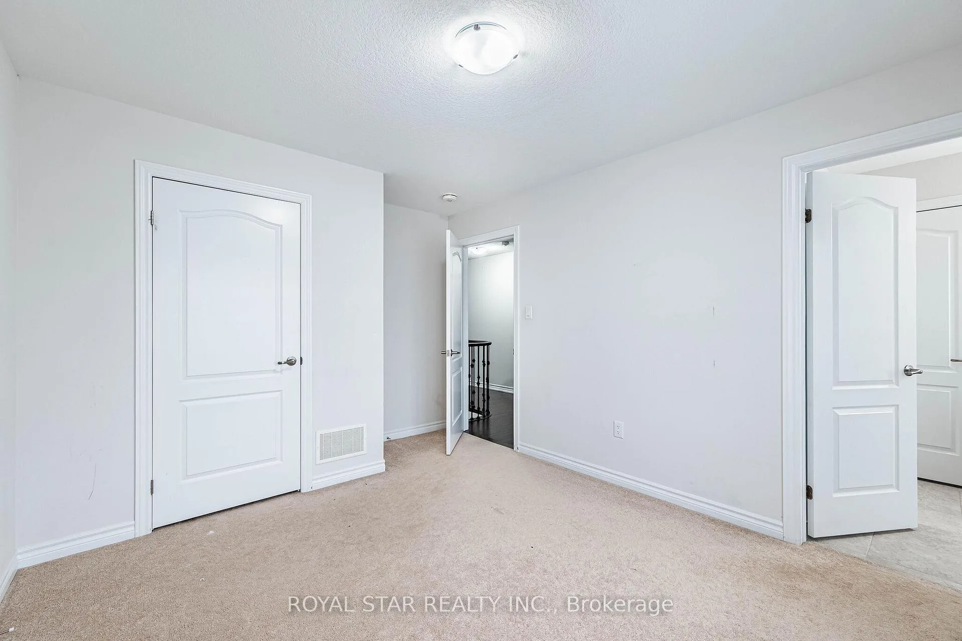 Photo 37 of 44 Hammerhead Road, Brampton, Northwest Brampton — HOMEH