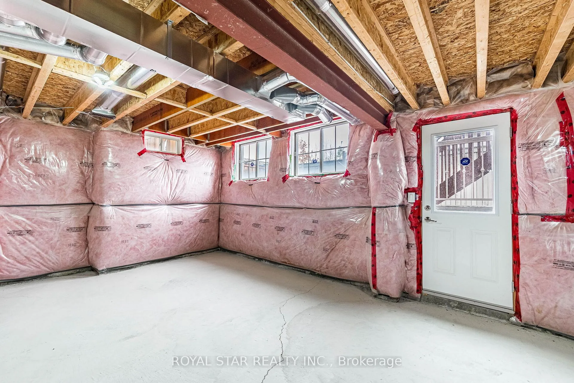 Photo 42 of 44 Hammerhead Road, Brampton, Northwest Brampton — HOMEH