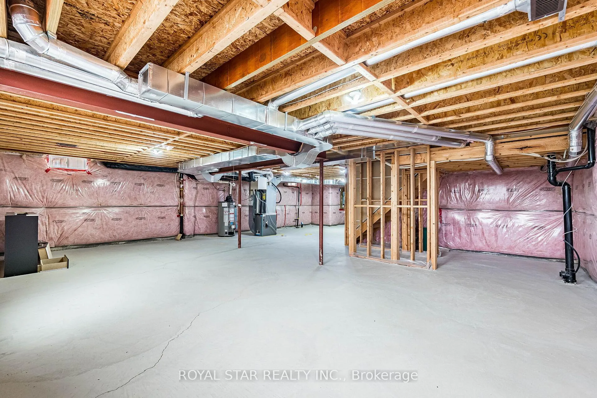 Photo 45 of 44 Hammerhead Road, Brampton, Northwest Brampton — HOMEH