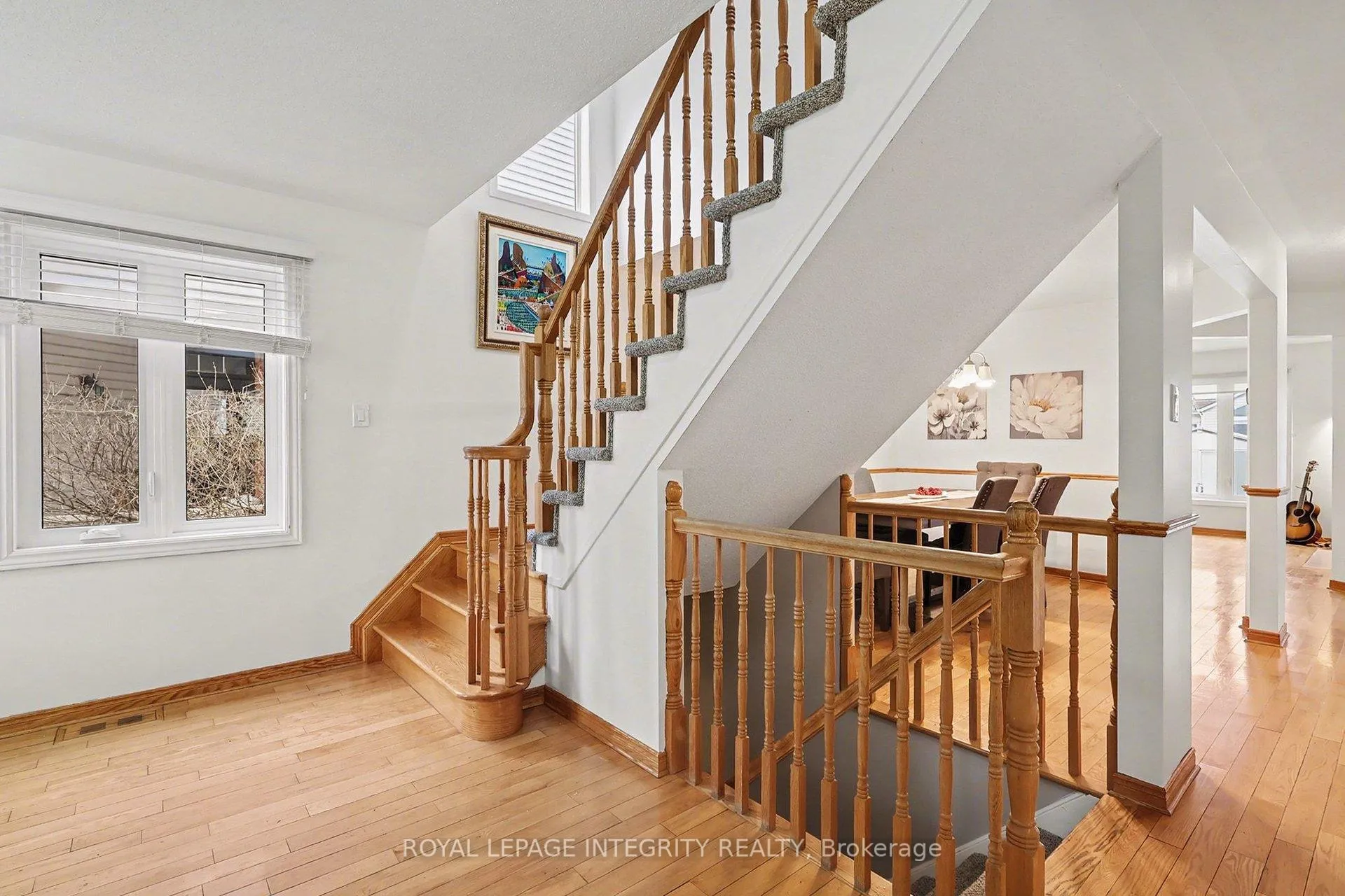 Photo 3 of 2103 Gardenway Drive, Ottawa, Fallingbrook/Gardenway South — HOMEH
