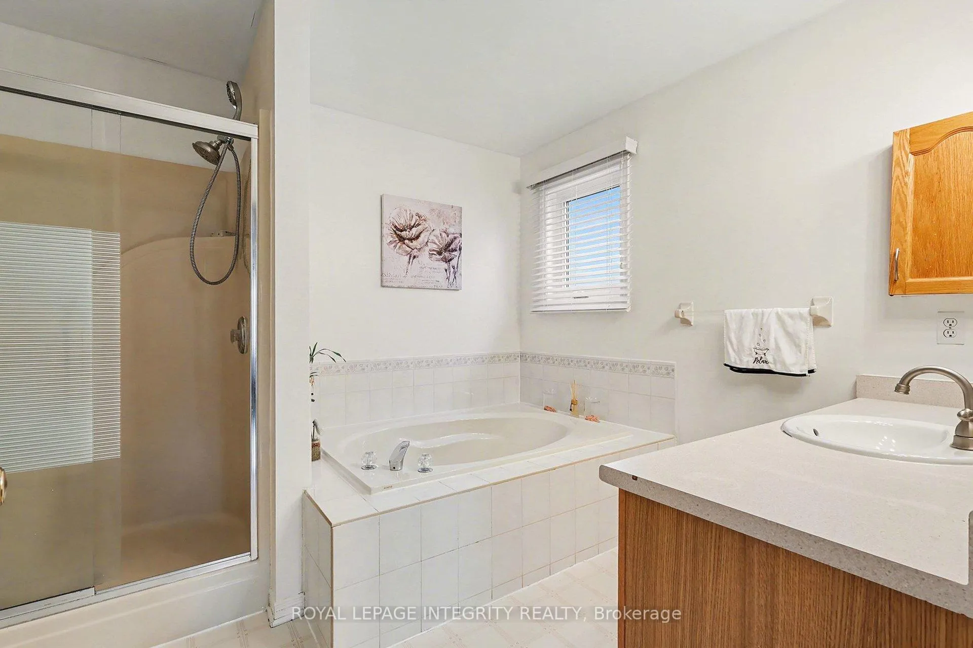 Photo 17 of 2103 Gardenway Drive, Ottawa, Fallingbrook/Gardenway South — HOMEH