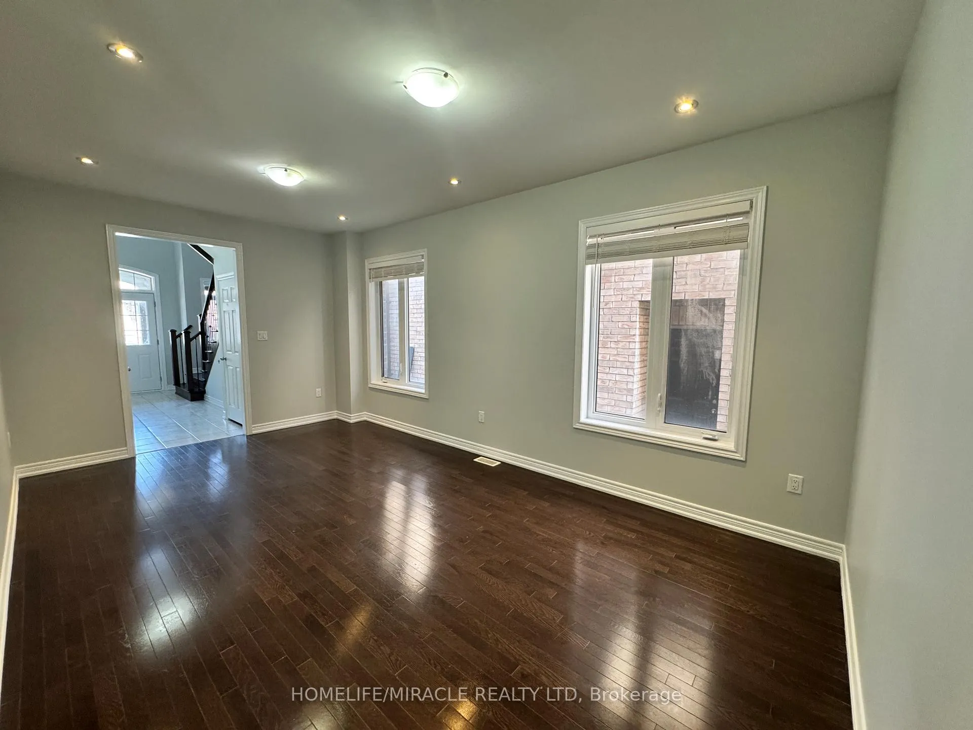 Photo 5 of 50 O'conner Crescent, Brampton, Bram East — HOMEH