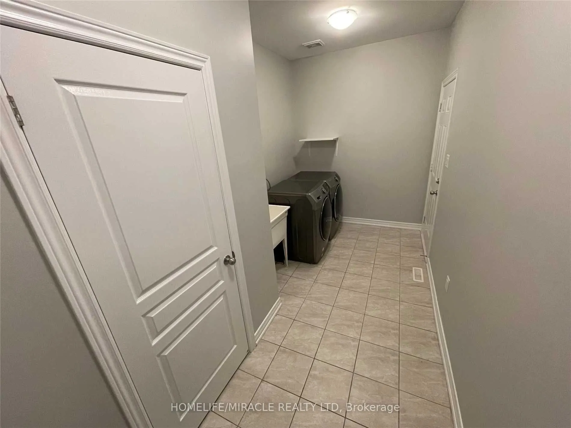 Photo 7 of 50 O'conner Crescent, Brampton, Bram East — HOMEH