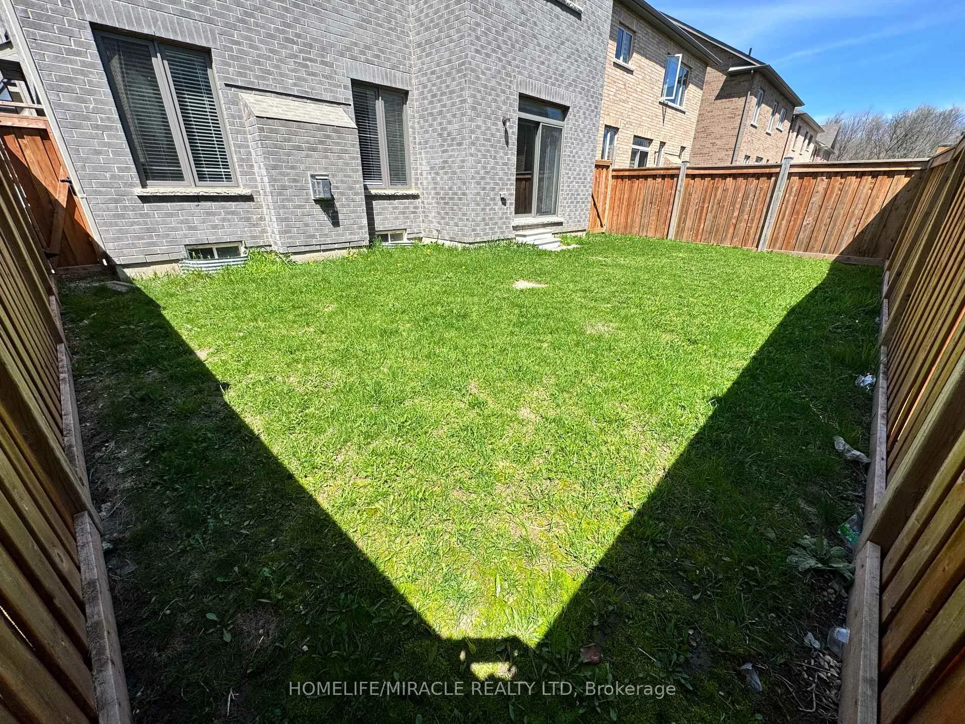 Photo 24 of 50 O'conner Crescent, Brampton, Bram East — HOMEH