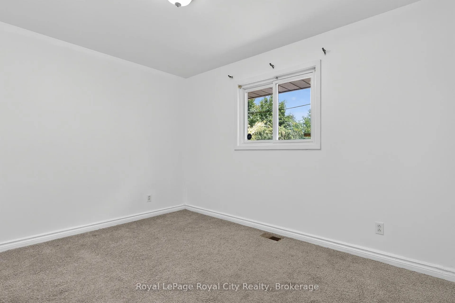 Photo 15 of 68 Sunset Boulevard, Cambridge, Blair Road — HOMEH