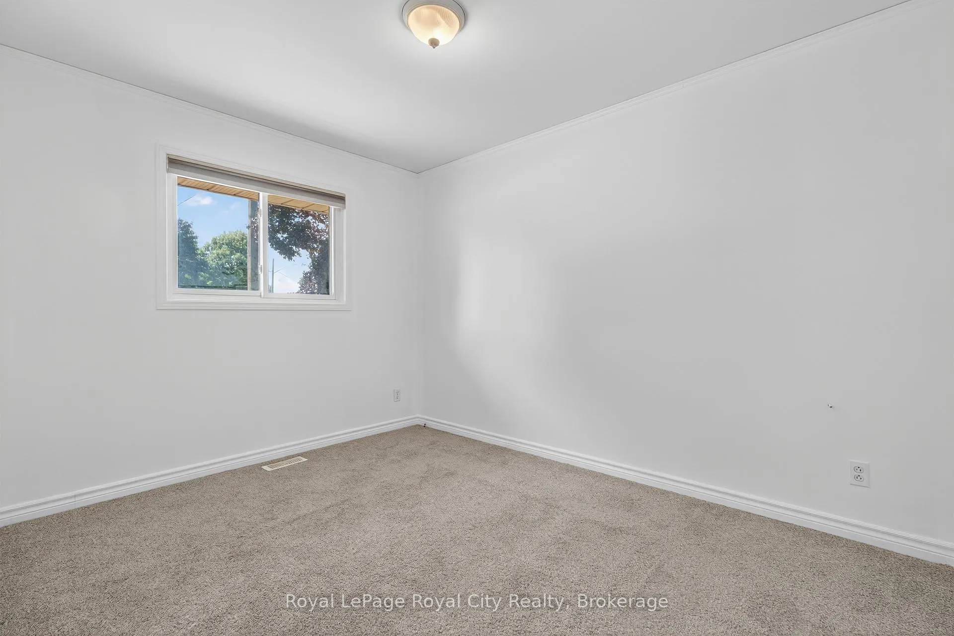 Photo 17 of 68 Sunset Boulevard, Cambridge, Blair Road — HOMEH