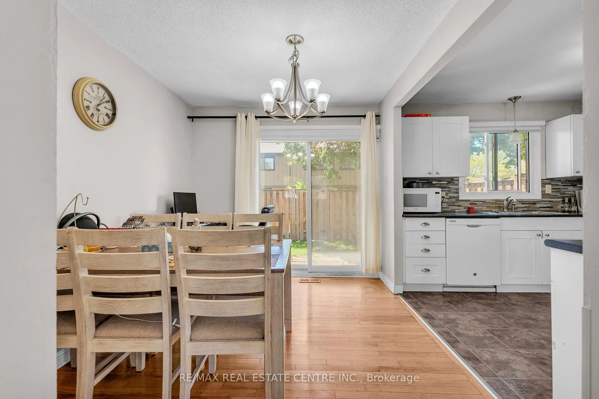 Photo 10 of Unit 102, 105 Hansen Road N, Brampton, Madoc — HOMEH