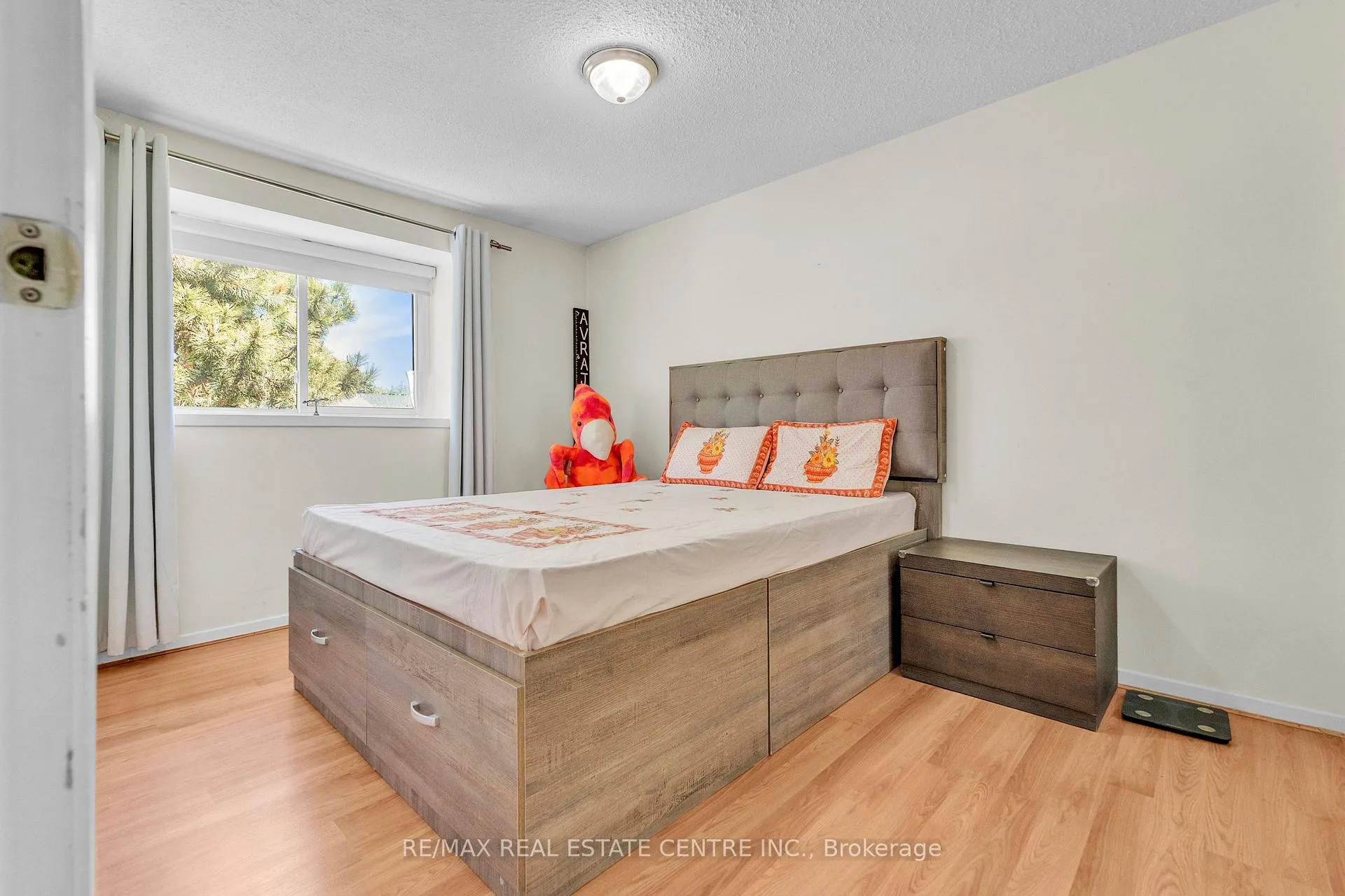 Photo 18 of Unit 102, 105 Hansen Road N, Brampton, Madoc — HOMEH