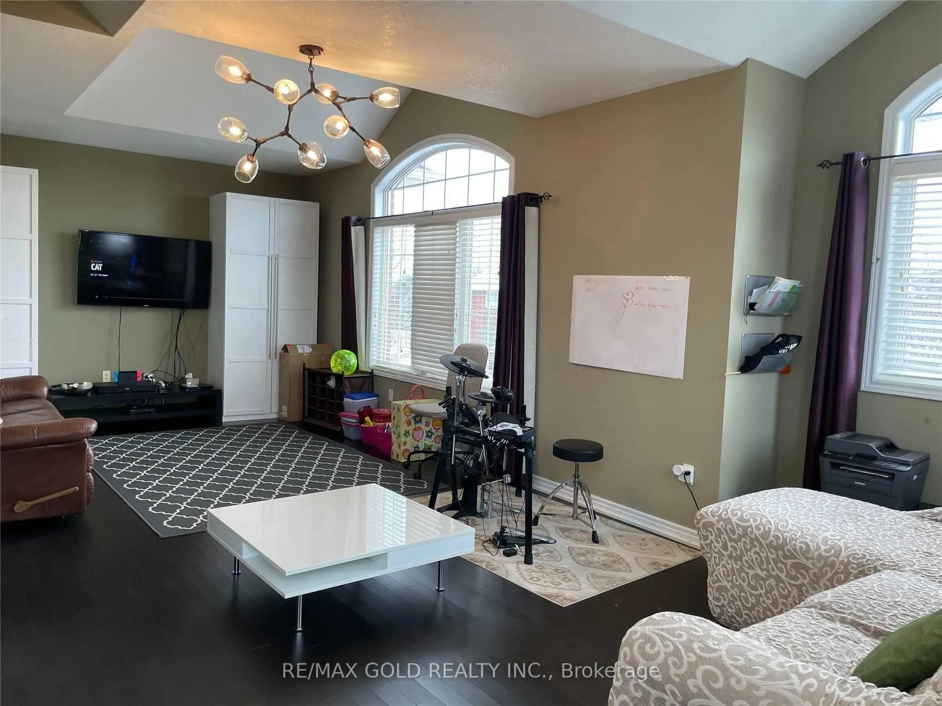 Photo 3 of 2323 Orchard Road, Burlington, Orchard — HOMEH