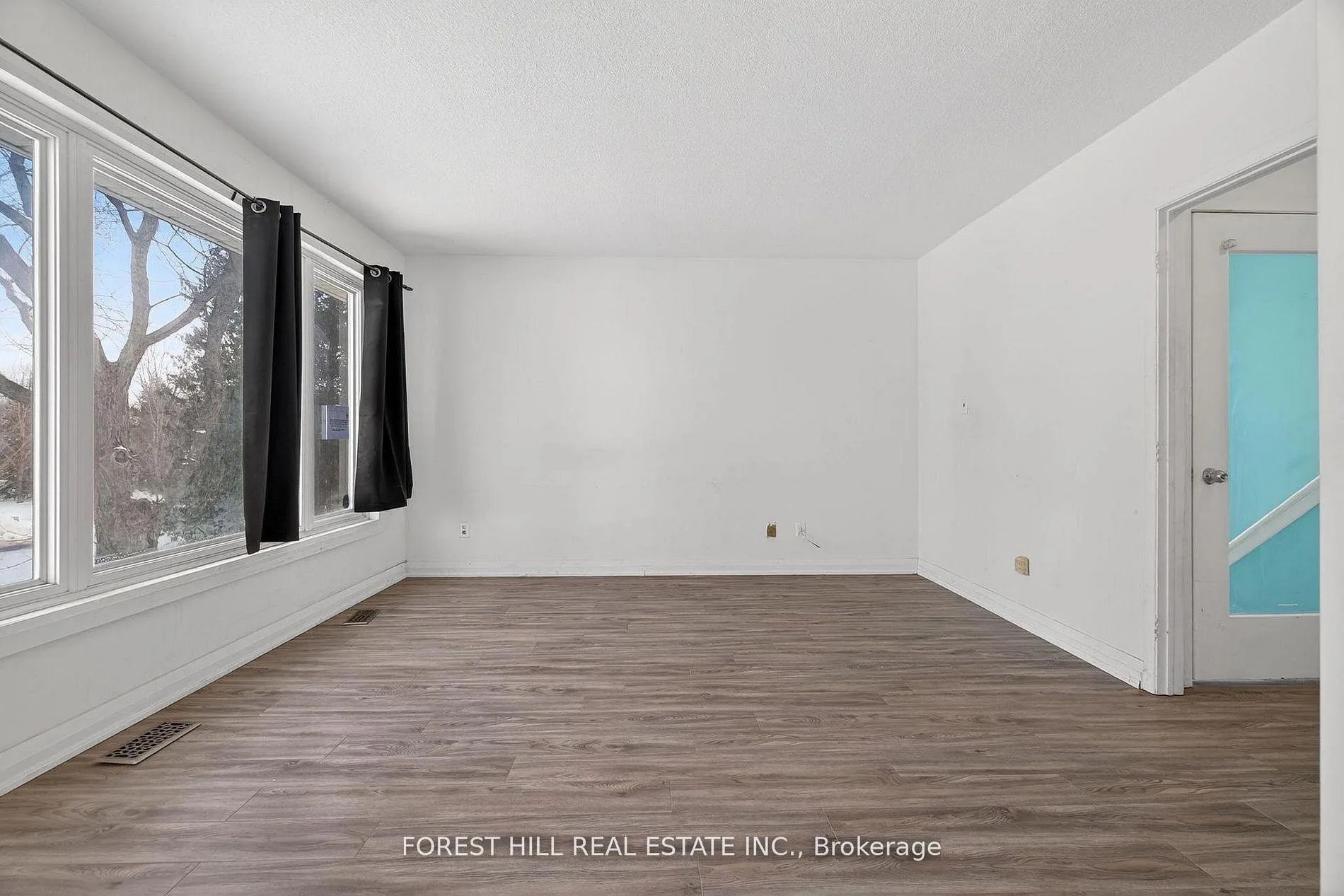 Photo 6 of 21 Caulfield Road, Etobicoke, Elms-Old Rexdale — HOMEH