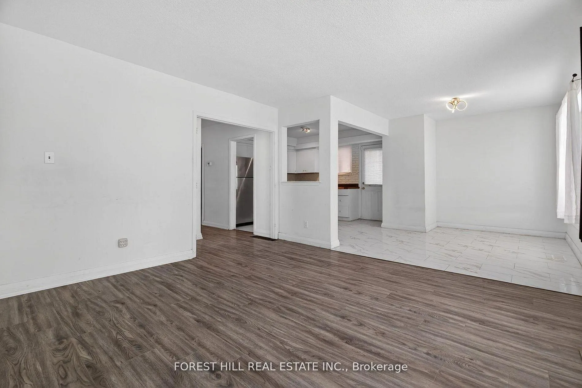 Photo 7 of 21 Caulfield Road, Etobicoke, Elms-Old Rexdale — HOMEH