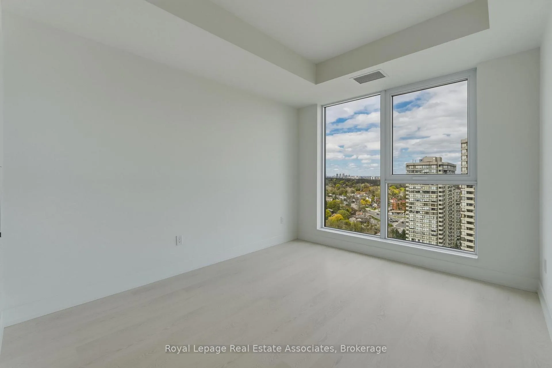 Photo 6 of Unit 1914, 25 Cordova Avenue, Etobicoke, Islington-City Centre West — HOMEH