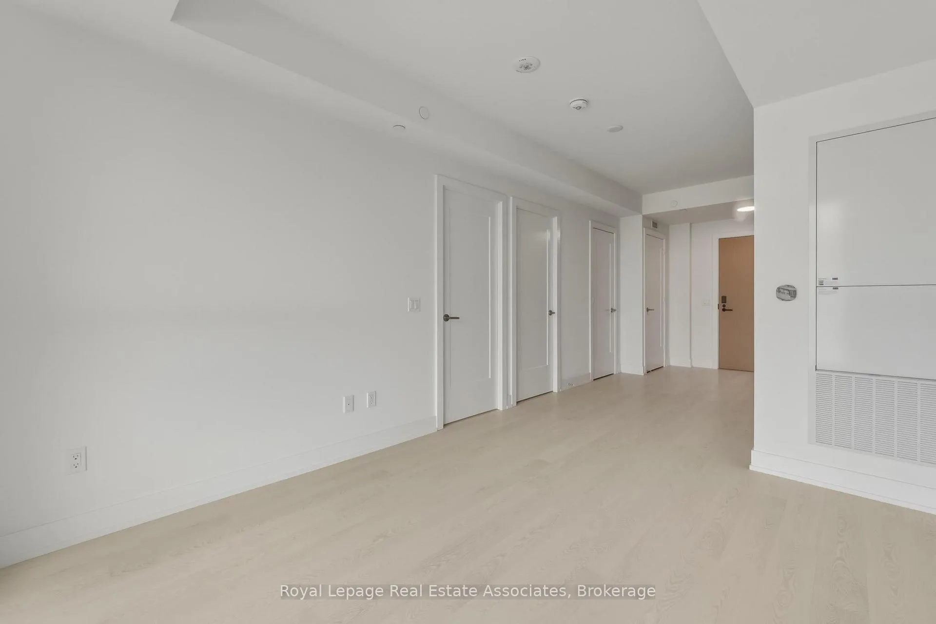 Photo 8 of Unit 1914, 25 Cordova Avenue, Etobicoke, Islington-City Centre West — HOMEH