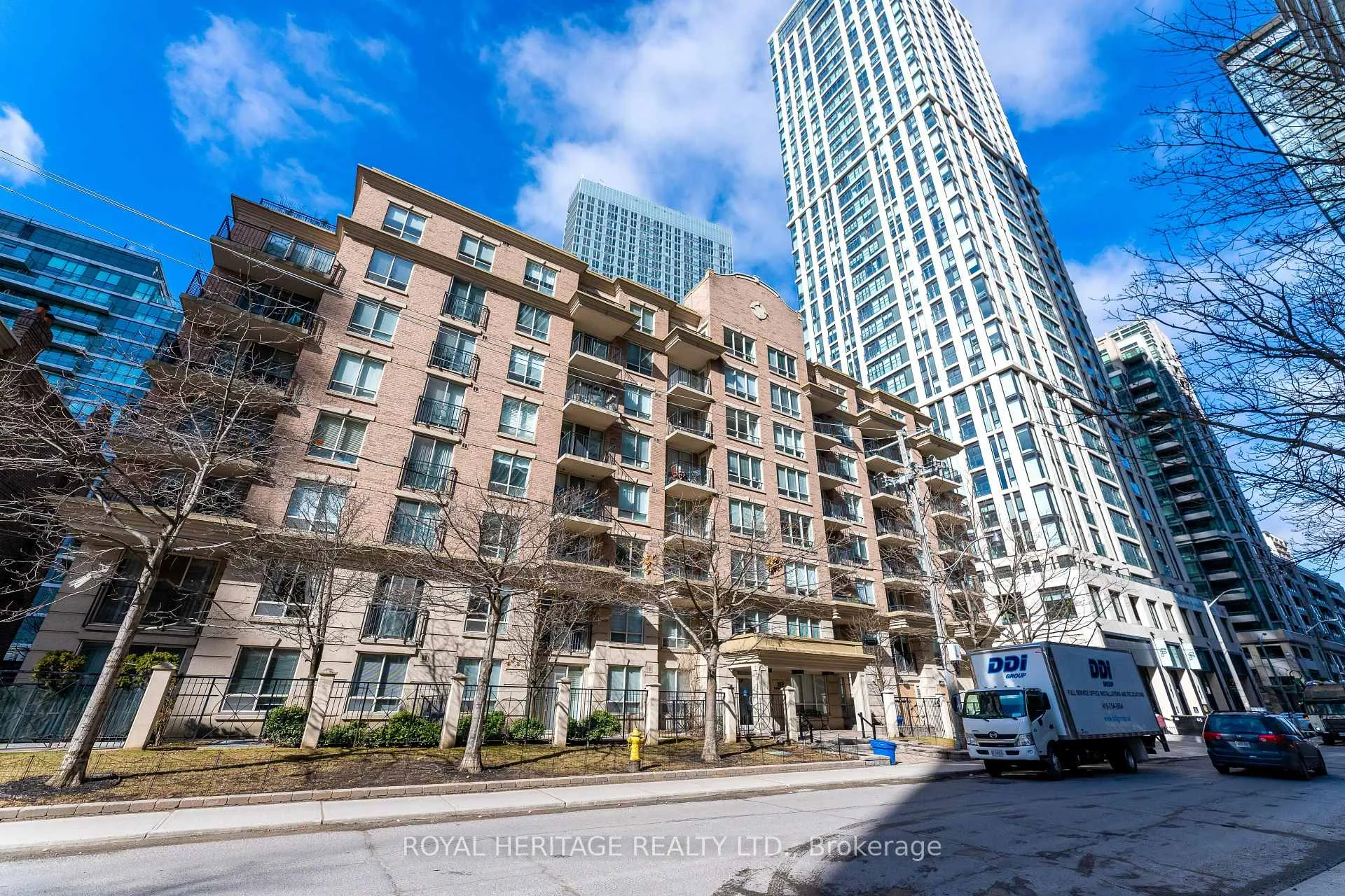 Photo 1 of Unit 211, 188 Redpath Avenue, Toronto, Mount Pleasant West — HOMEH