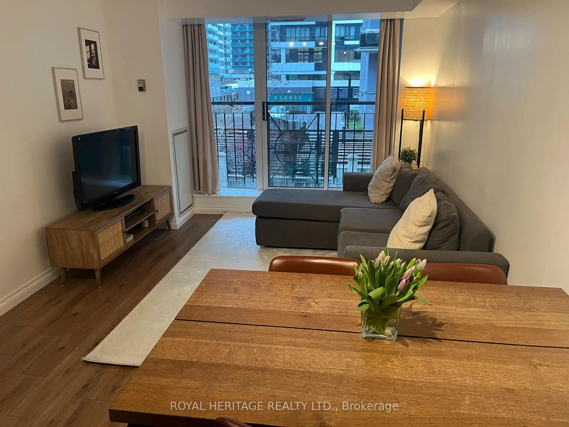 Photo 13 of Unit 211, 188 Redpath Avenue, Toronto, Mount Pleasant West — HOMEH