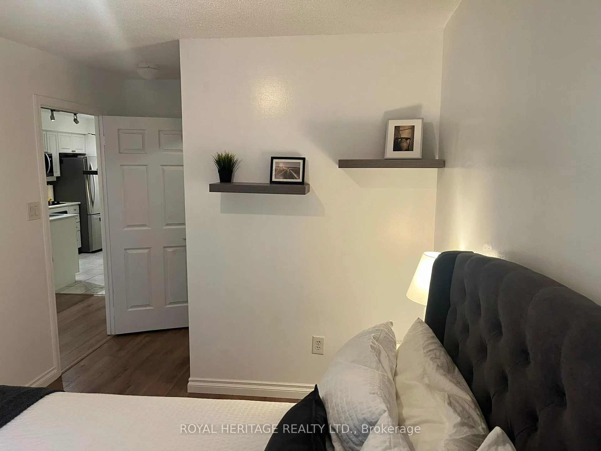 Photo 17 of Unit 211, 188 Redpath Avenue, Toronto, Mount Pleasant West — HOMEH