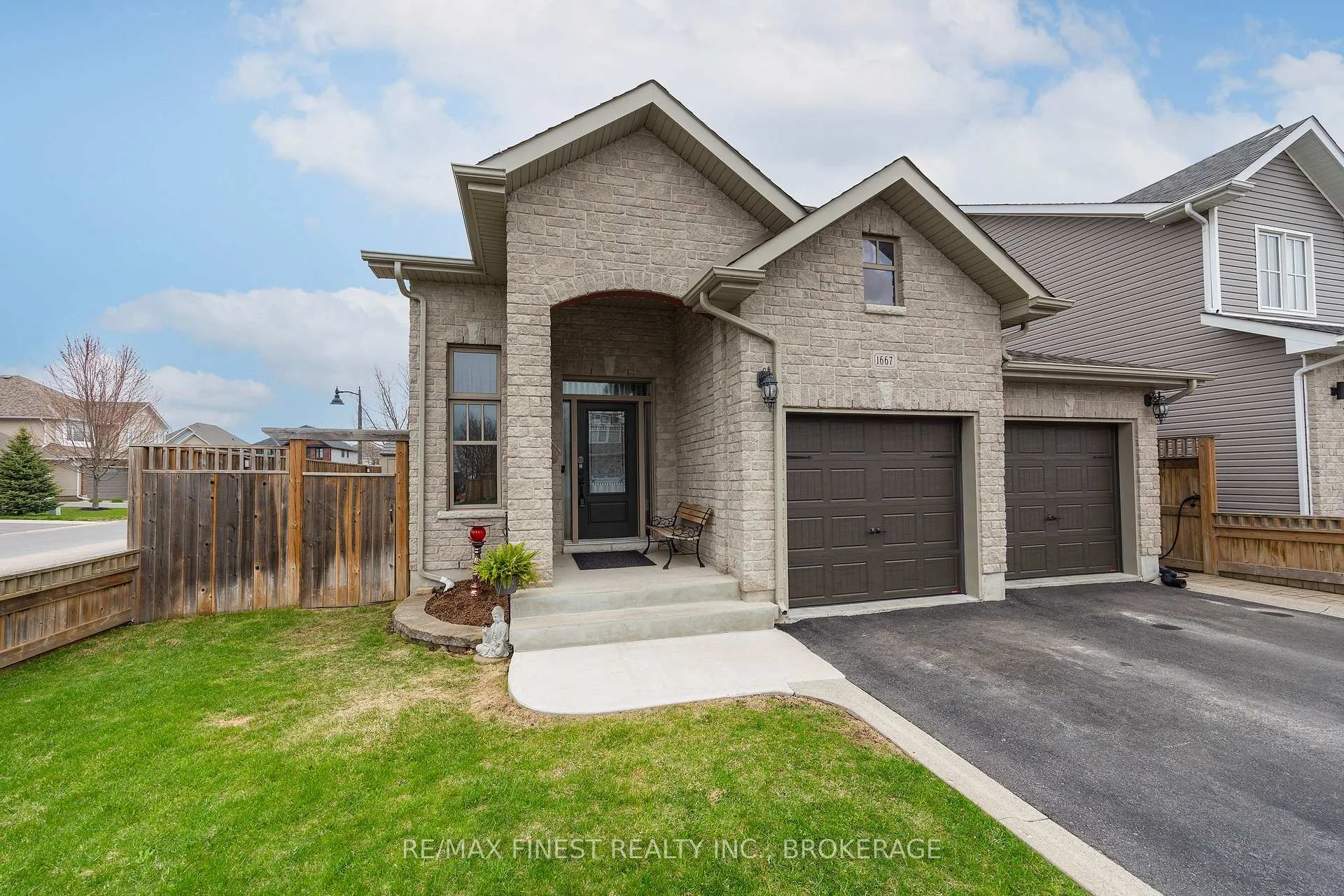 Front of 1667 Crimson Crescent