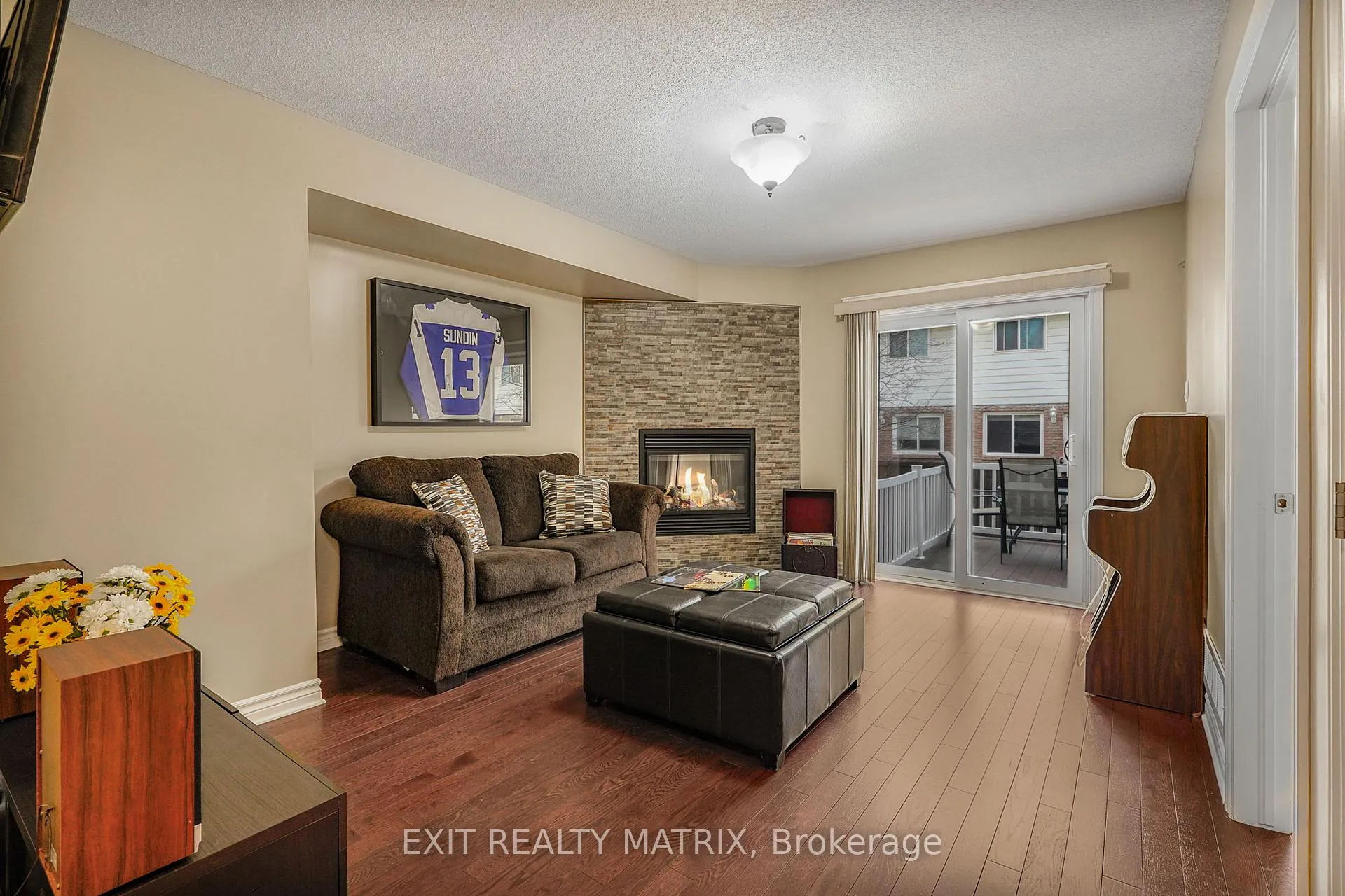 Photo 4 of 111 Brilia Private, Ottawa, Beacon Hill South — HOMEH