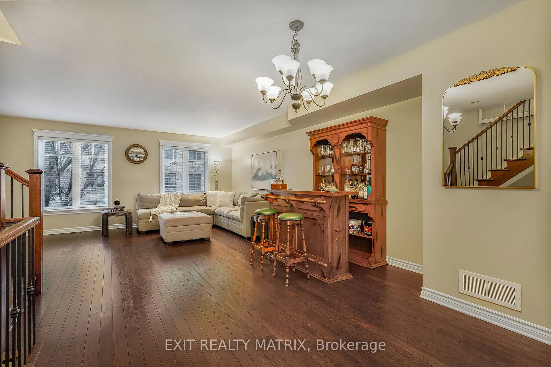 Photo 16 of 111 Brilia Private, Ottawa, Beacon Hill South — HOMEH