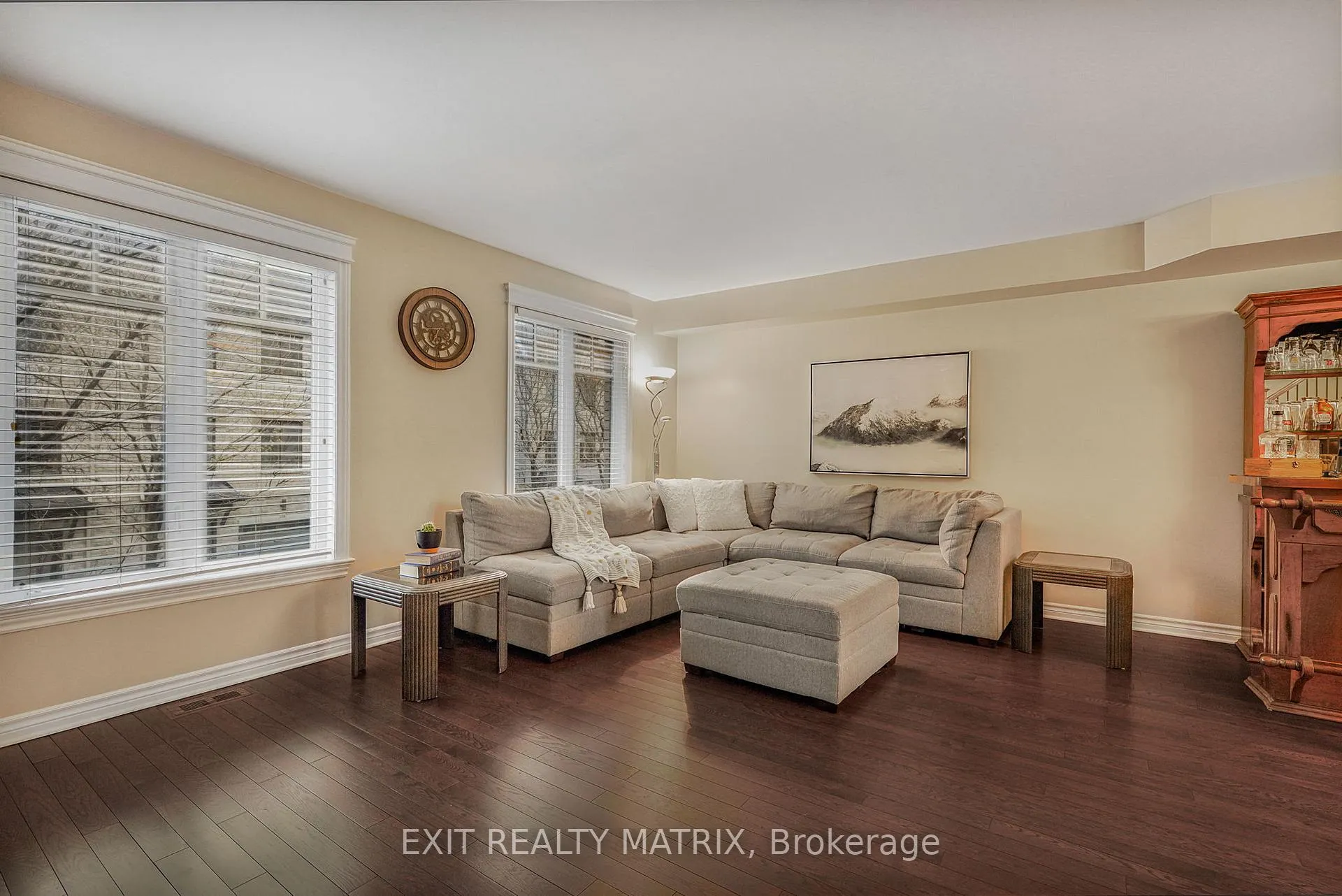 Photo 19 of 111 Brilia Private, Ottawa, Beacon Hill South — HOMEH