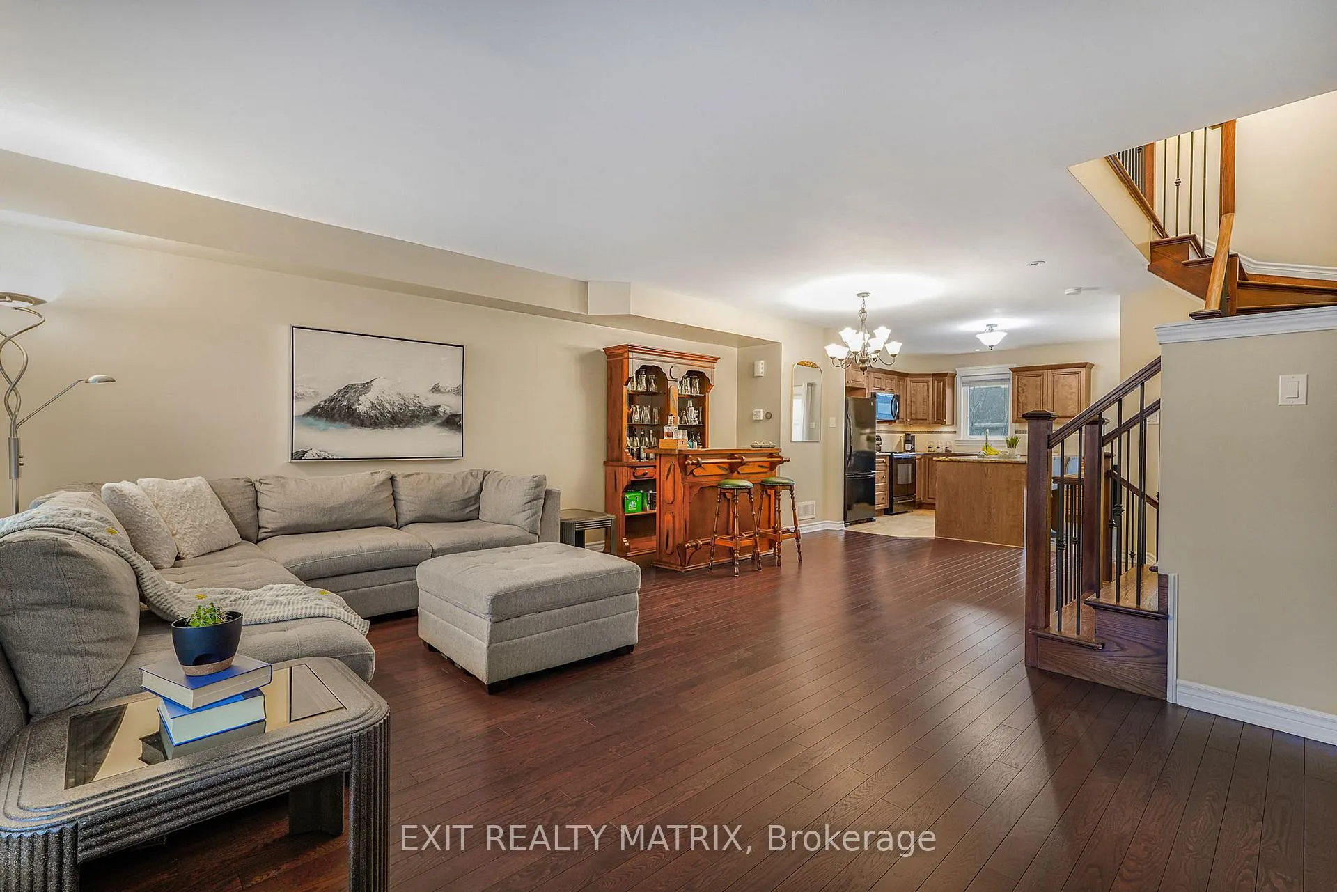 Photo 20 of 111 Brilia Private, Ottawa, Beacon Hill South — HOMEH