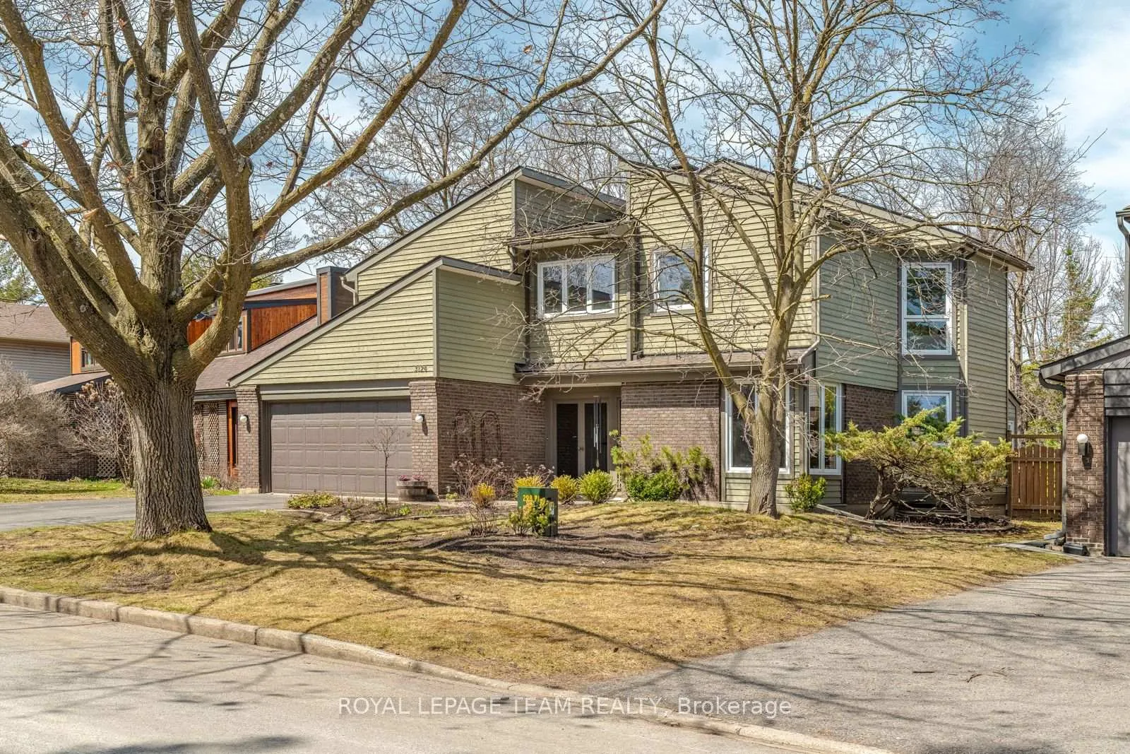 Photo 1 of 3124 Quesnel Drive, Ottawa, Mooneys Bay/Revelstoke — HOMEH