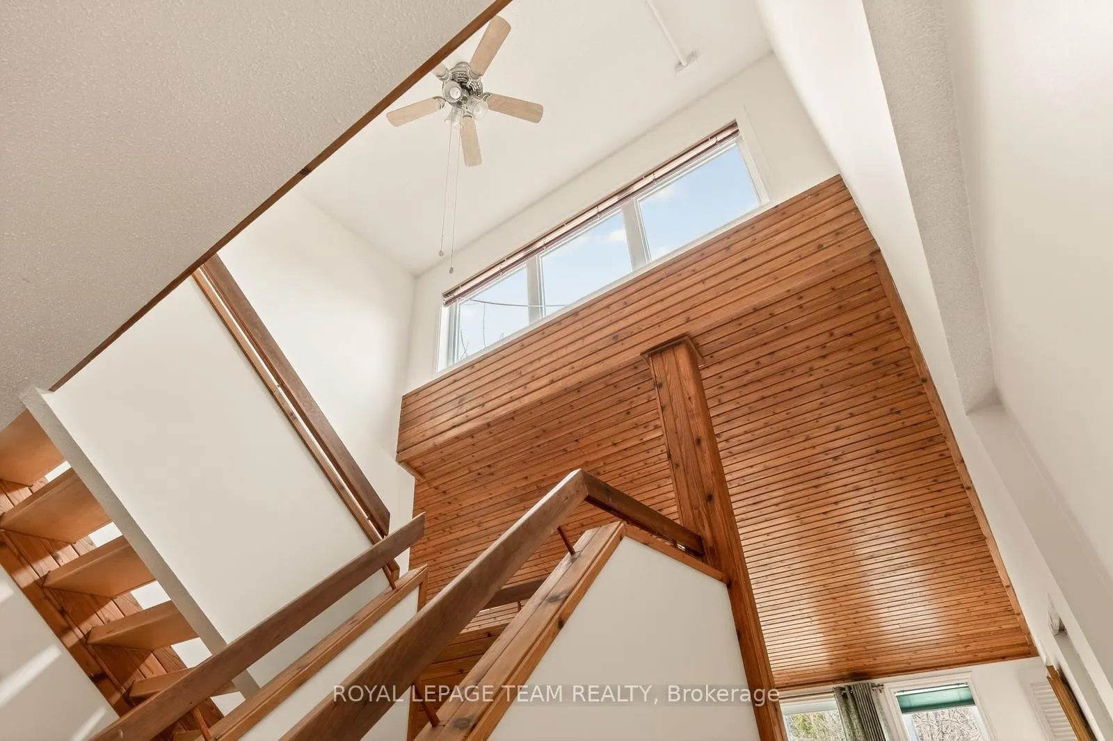 Photo 18 of 3124 Quesnel Drive, Ottawa, Mooneys Bay/Revelstoke — HOMEH