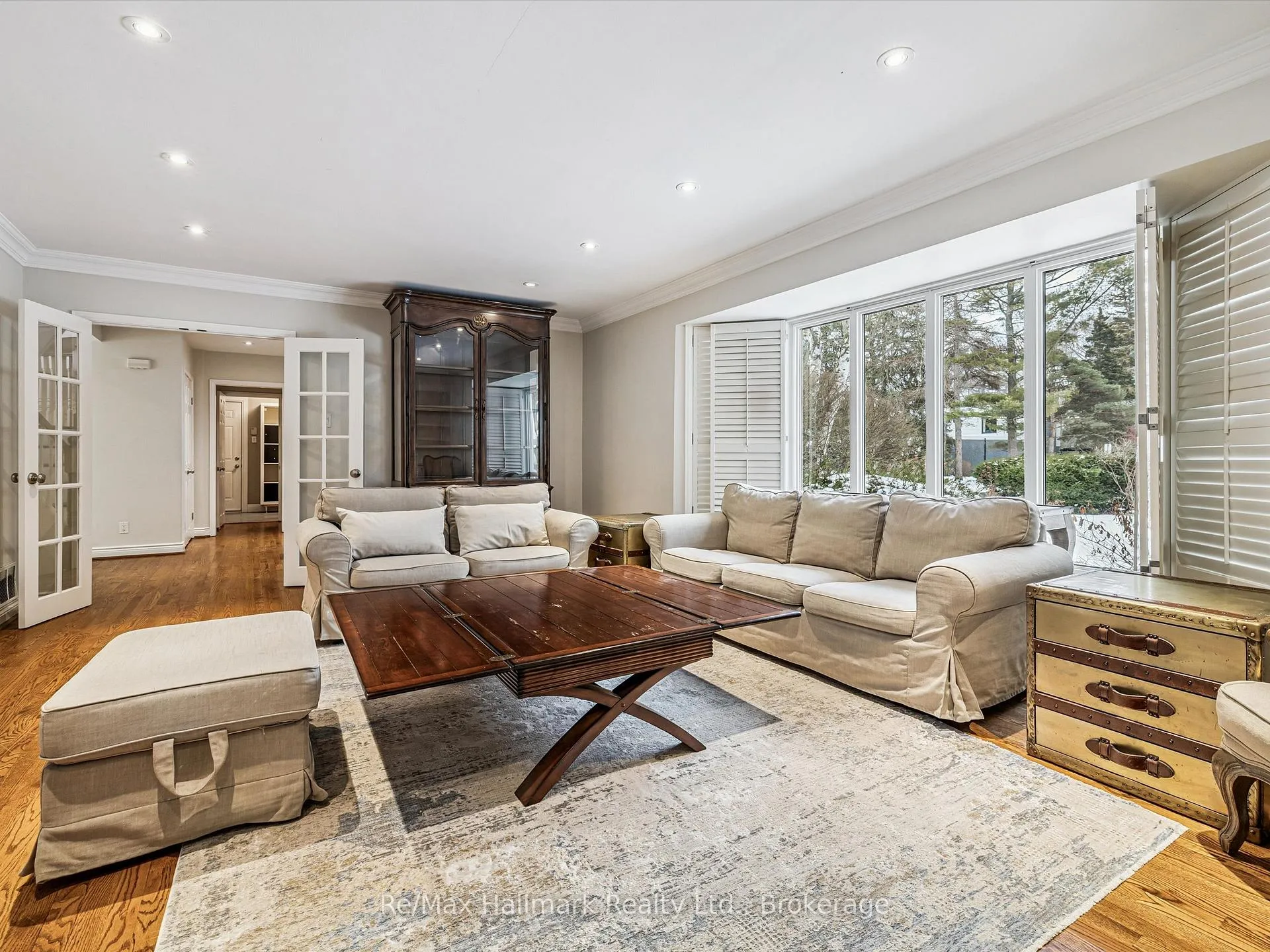 Photo 5 of 1188 Carey Road, Oakville, Morrison — HOMEH