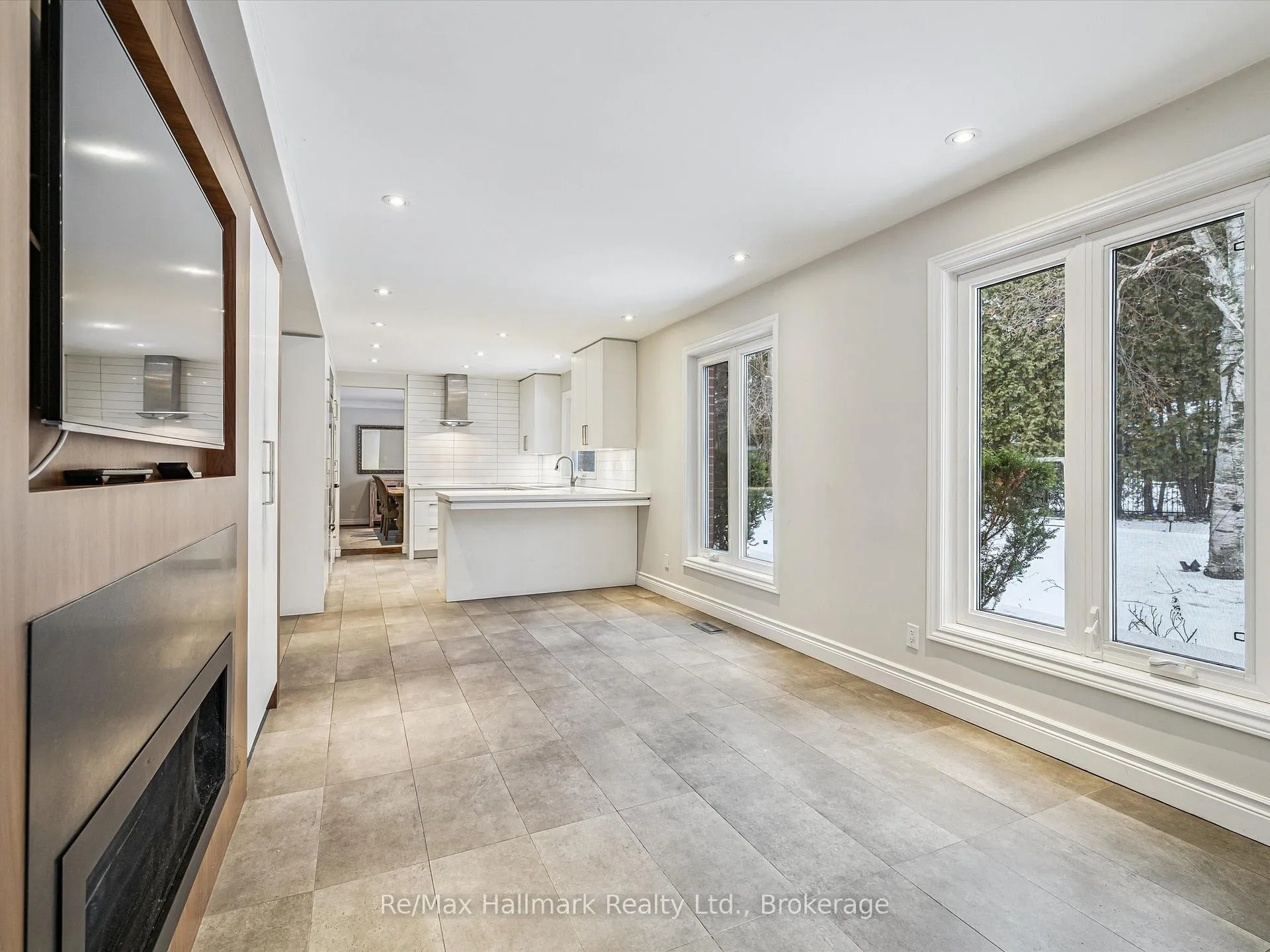 Photo 9 of 1188 Carey Road, Oakville, Morrison — HOMEH