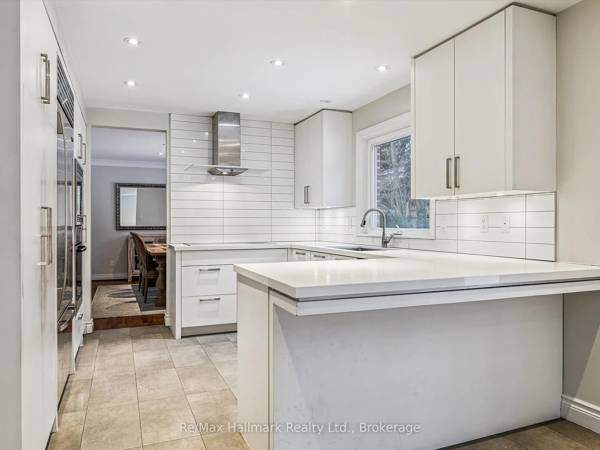 Photo 10 of 1188 Carey Road, Oakville, Morrison — HOMEH