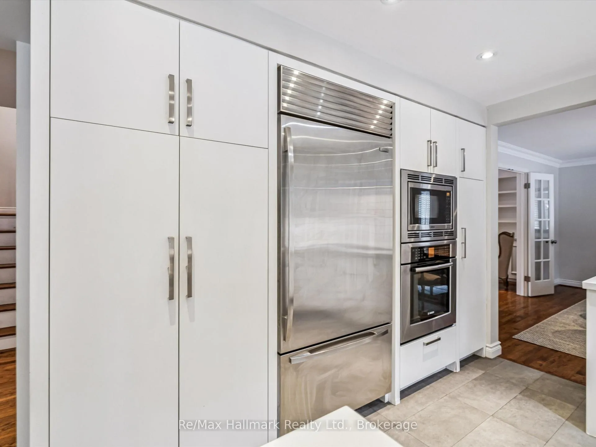 Photo 12 of 1188 Carey Road, Oakville, Morrison — HOMEH