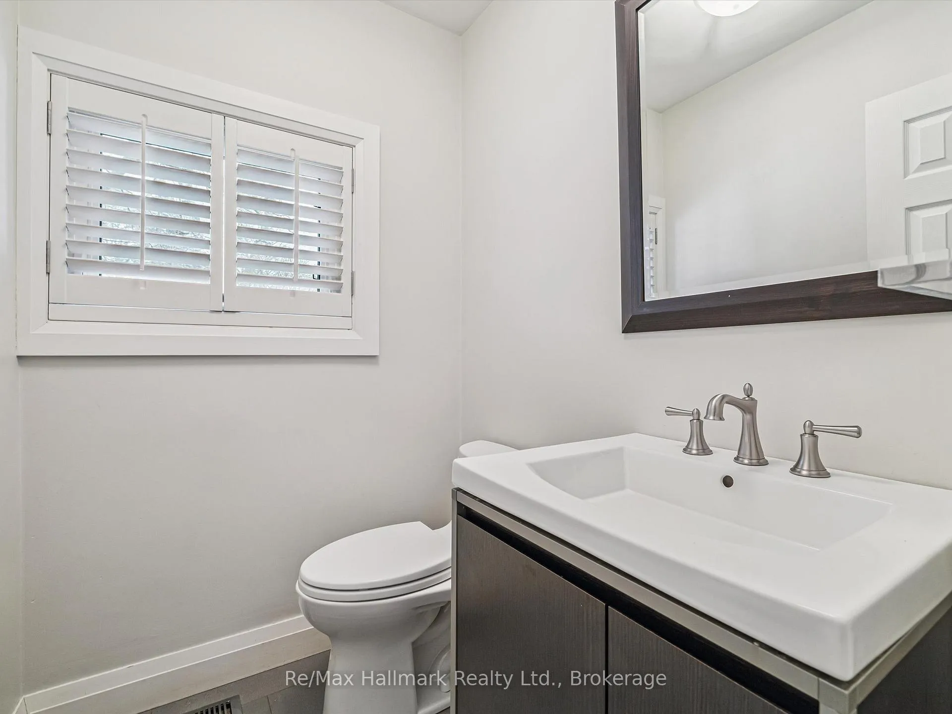 Photo 13 of 1188 Carey Road, Oakville, Morrison — HOMEH
